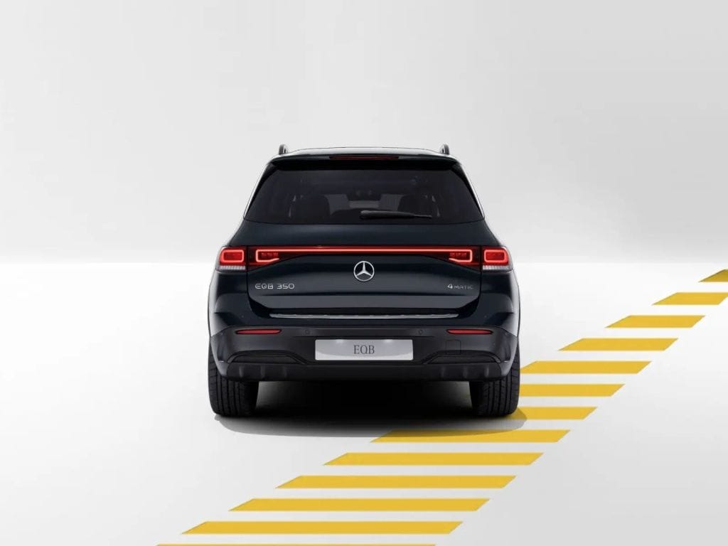 Mercedes-Benz EQB 350 4M AMG DISTRO PANO HUD 360 SHZ KEYLESS foto 6
