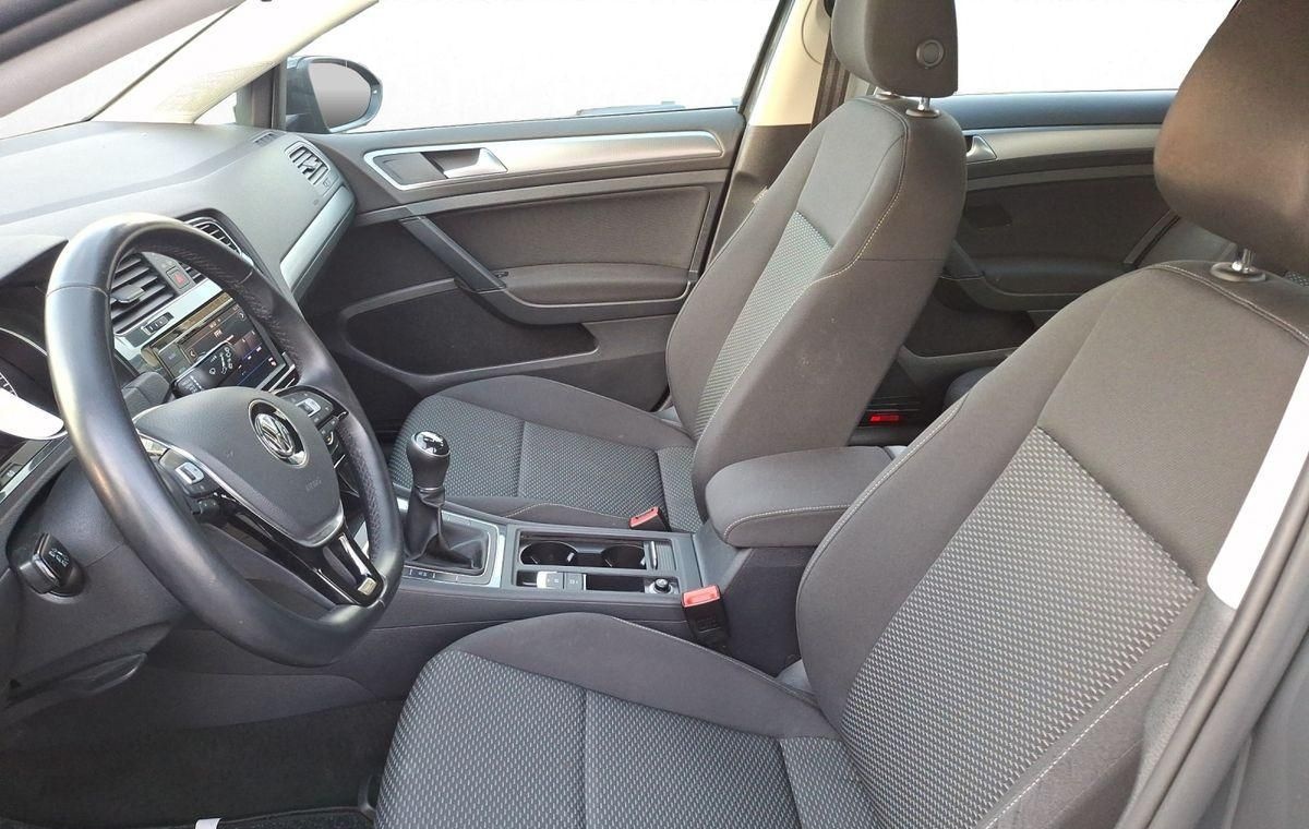 Volkswagen Golf VII 1.0 TSI 116PS Trendline foto 12