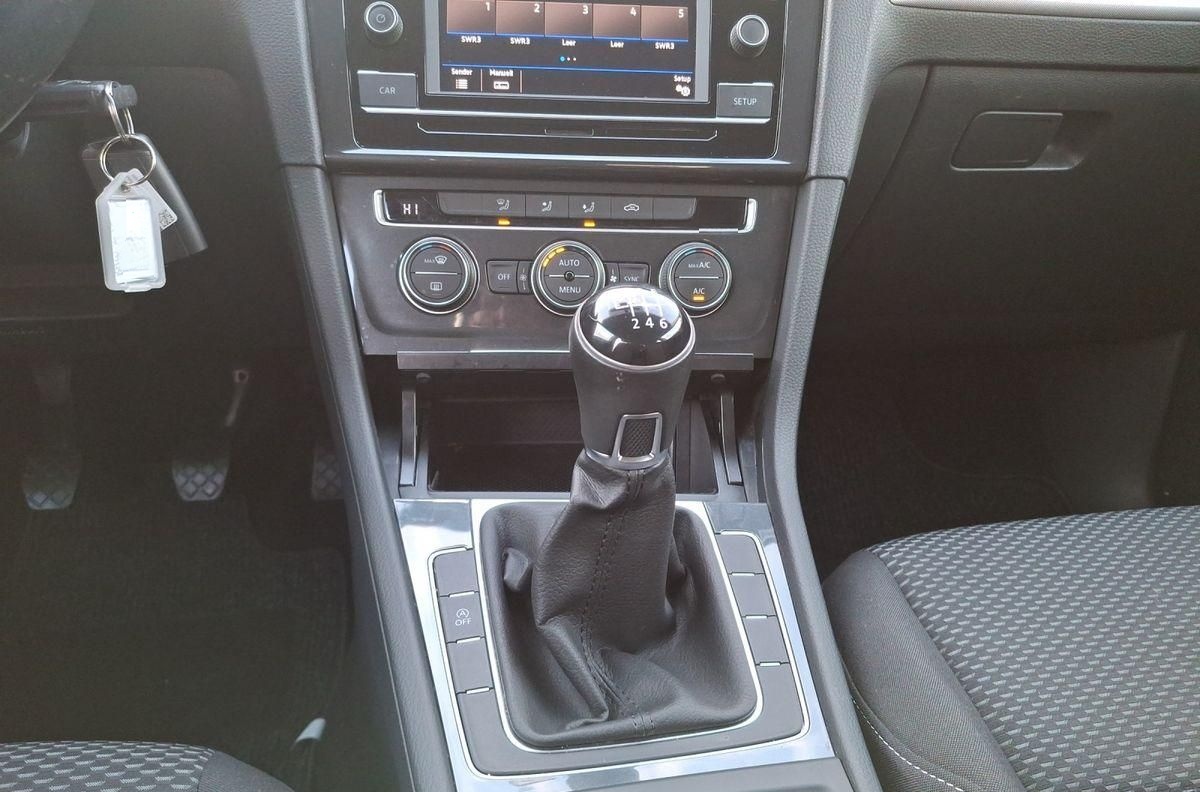 Volkswagen Golf VII 1.0 TSI 116PS Trendline foto 16