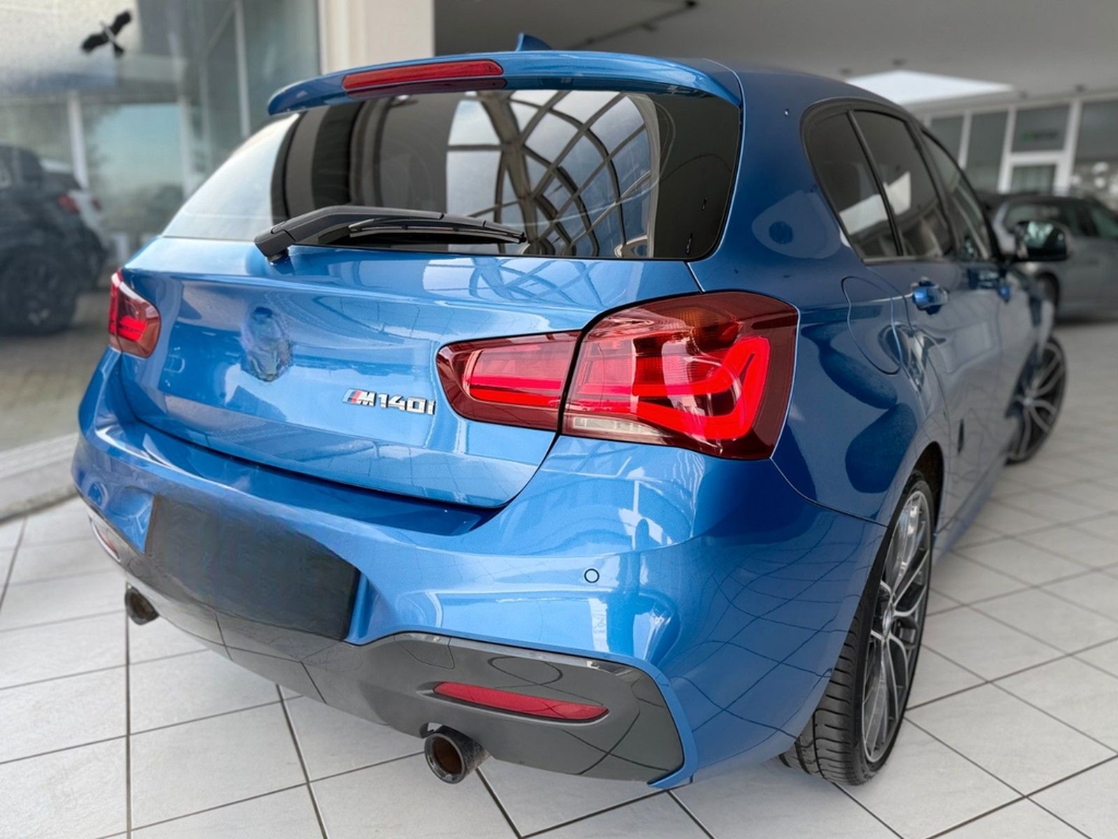 BMW M140i *M SPORT*CARPLAY*M BREMSE*NAVI-PROF.*LED* foto 9