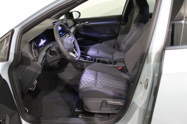 Volkswagen Golf R-Line 1,5 l eTSI OPF 110 kW (150 PS) 7-Gan foto 10