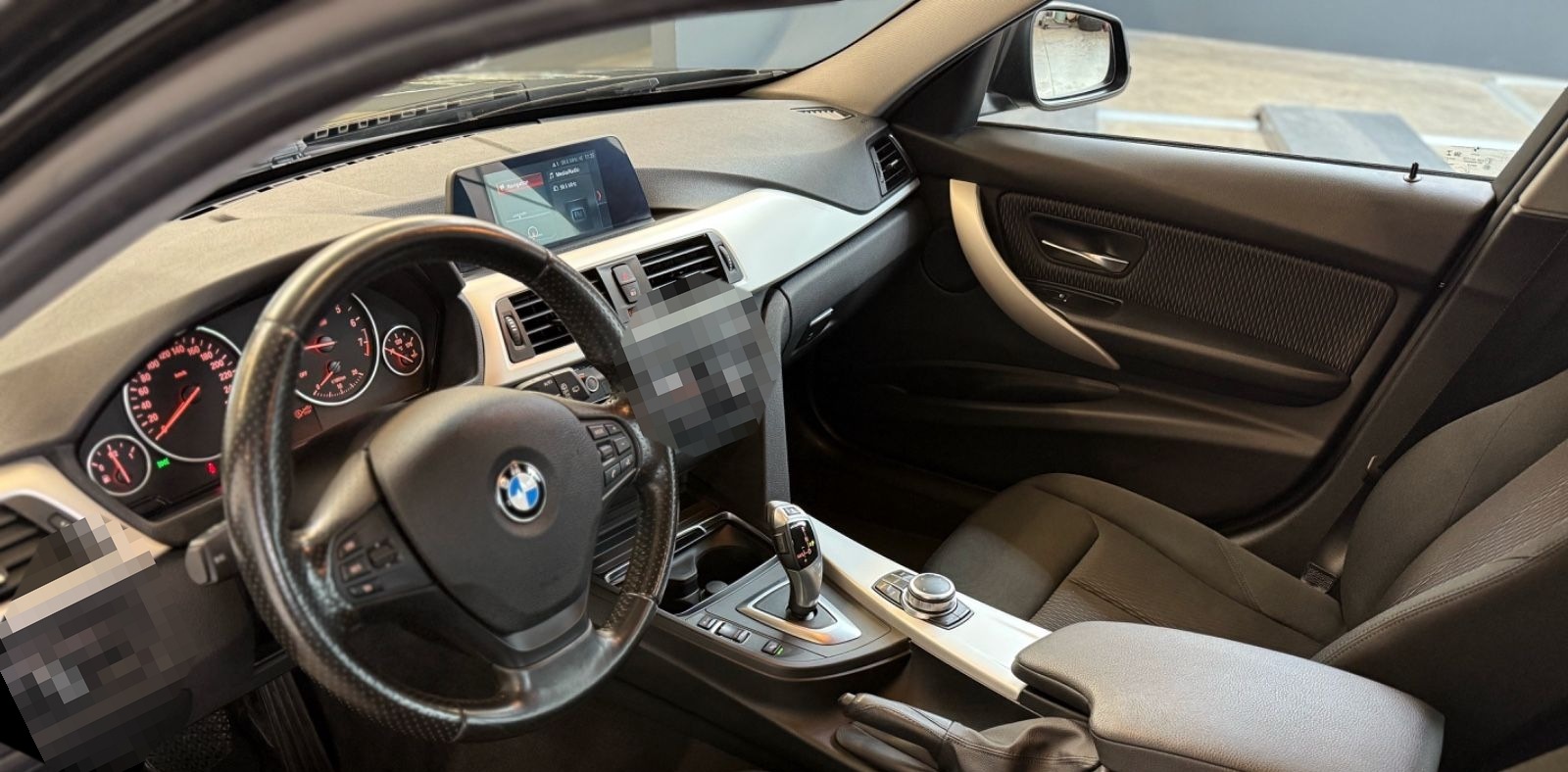 BMW 320i Touring LED/AHK/Navi/PDC/ foto 9