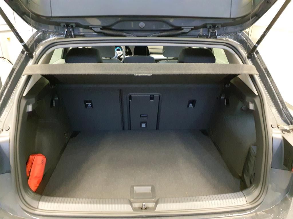 Volkswagen Golf Life 1.0 eTSI DSG NAVI LED ACC ALU GJR APS foto 9