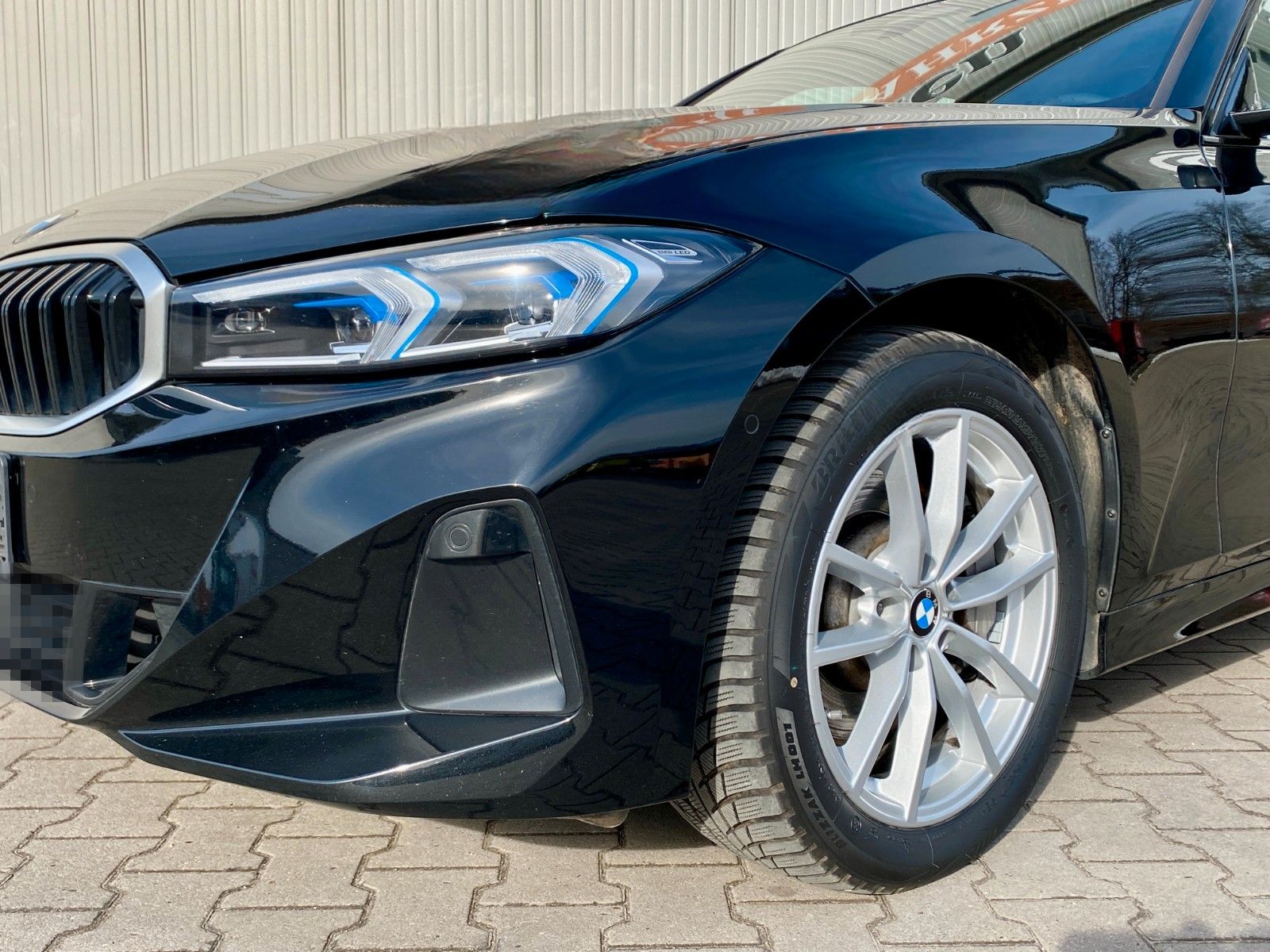 BMW 330d xDrive | Head-Up Display*Vollleder*1.Hand! foto 2