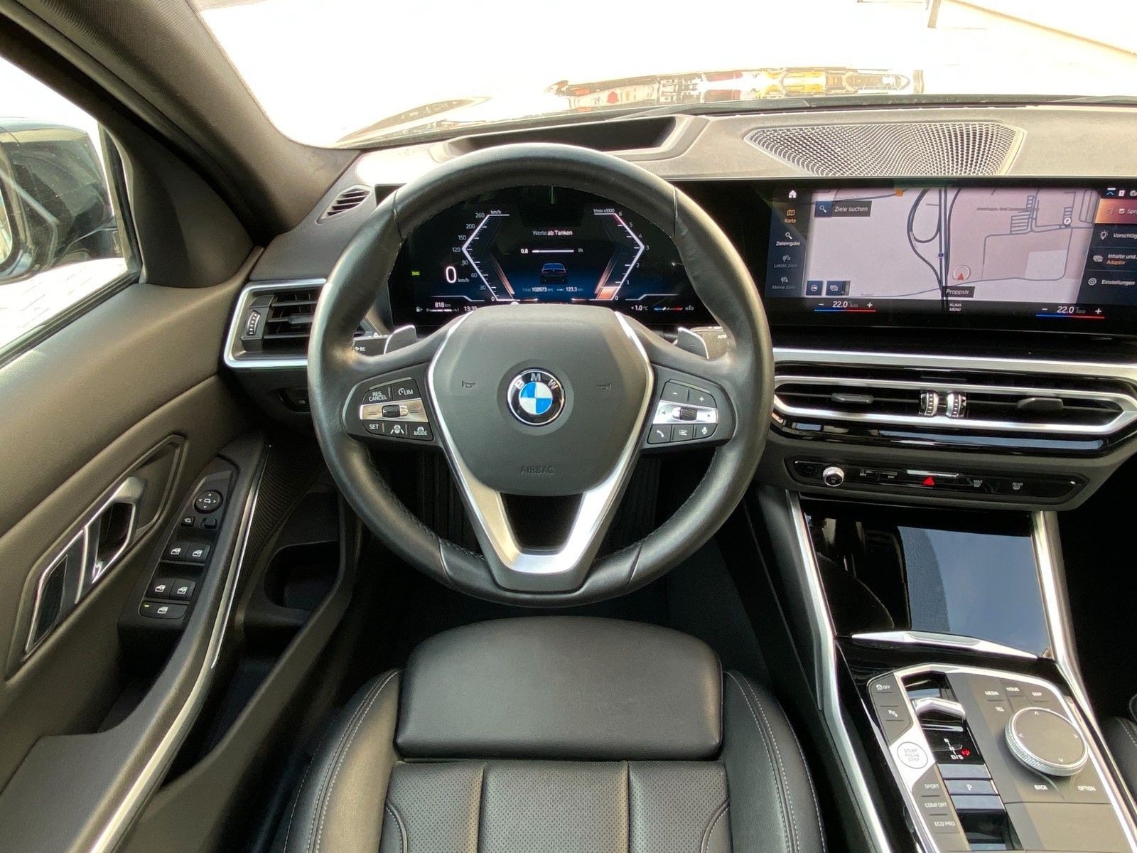 BMW 330d xDrive | Head-Up Display*Vollleder*1.Hand! foto 20