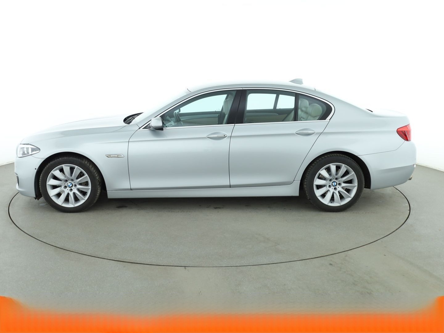 BMW 530d xDrive Aut.*NAVI*LED*ACC*HUD*NIGHT VISION* foto 3