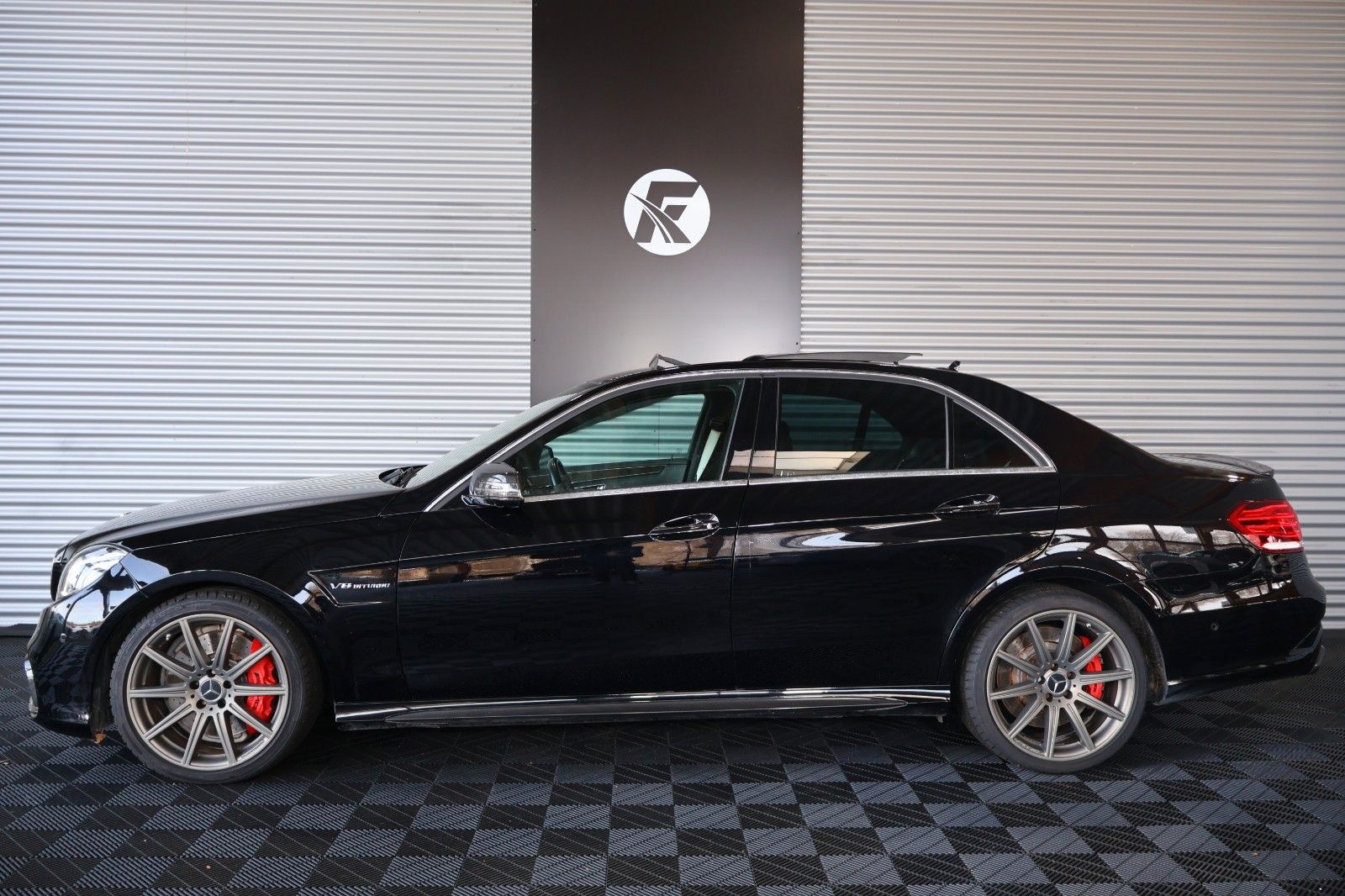 Mercedes-Benz E 63 AMG S 4MATIC/LED/PANO/H&K/360°KAMERA foto 2