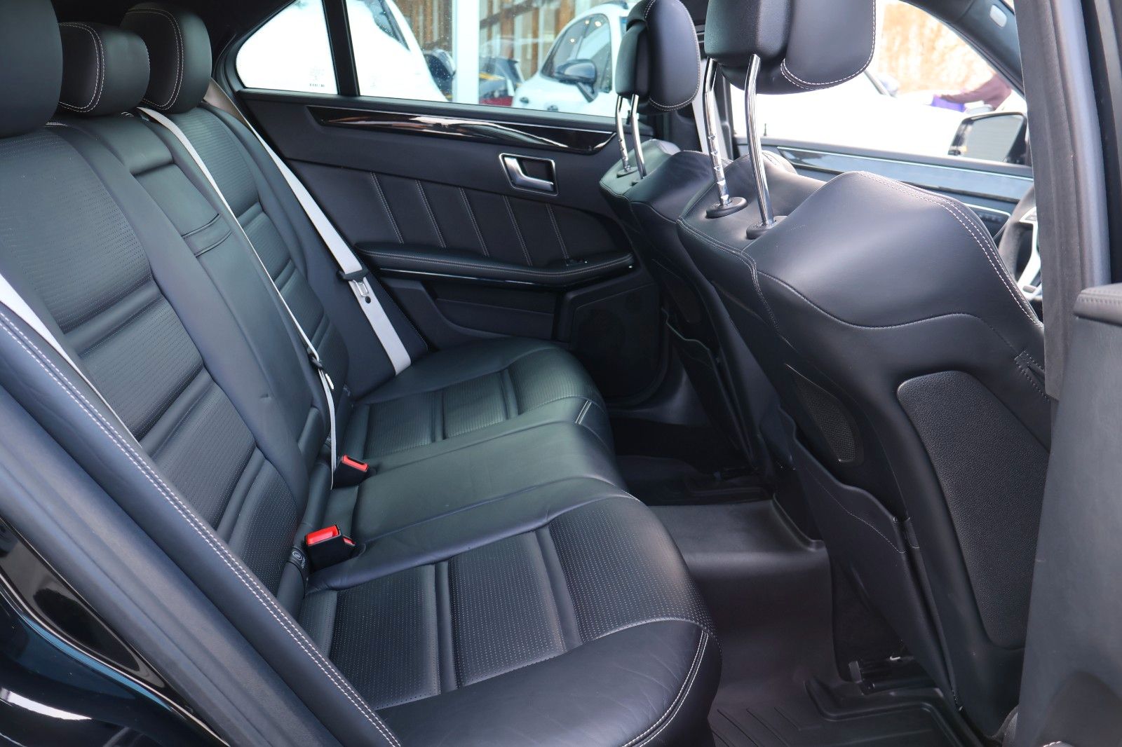 Mercedes-Benz E 63 AMG S 4MATIC/LED/PANO/H&K/360°KAMERA foto 23