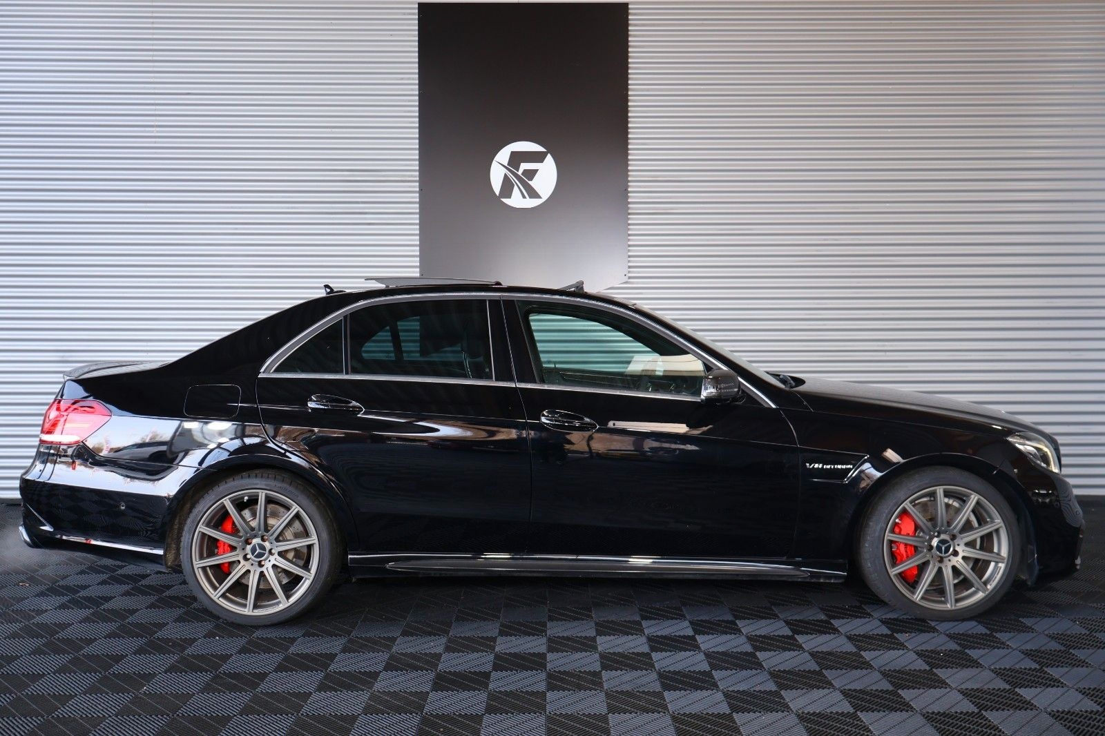 Mercedes-Benz E 63 AMG S 4MATIC/LED/PANO/H&K/360°KAMERA foto 4