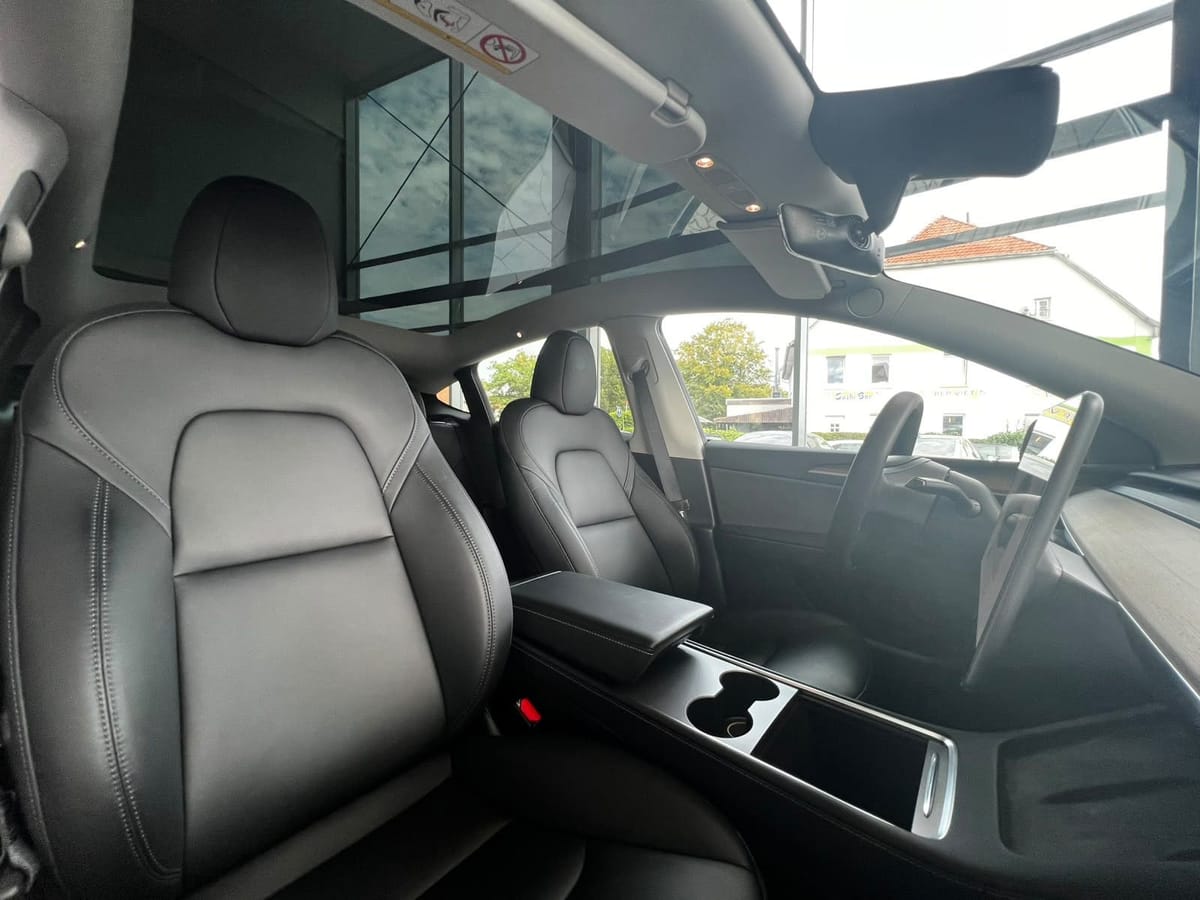 Tesla Model Y Long Range Dual AWD LED Pano ACC Klima foto 16