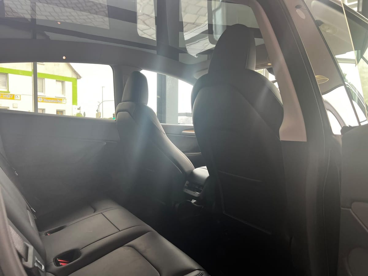 Tesla Model Y Long Range Dual AWD LED Pano ACC Klima foto 21
