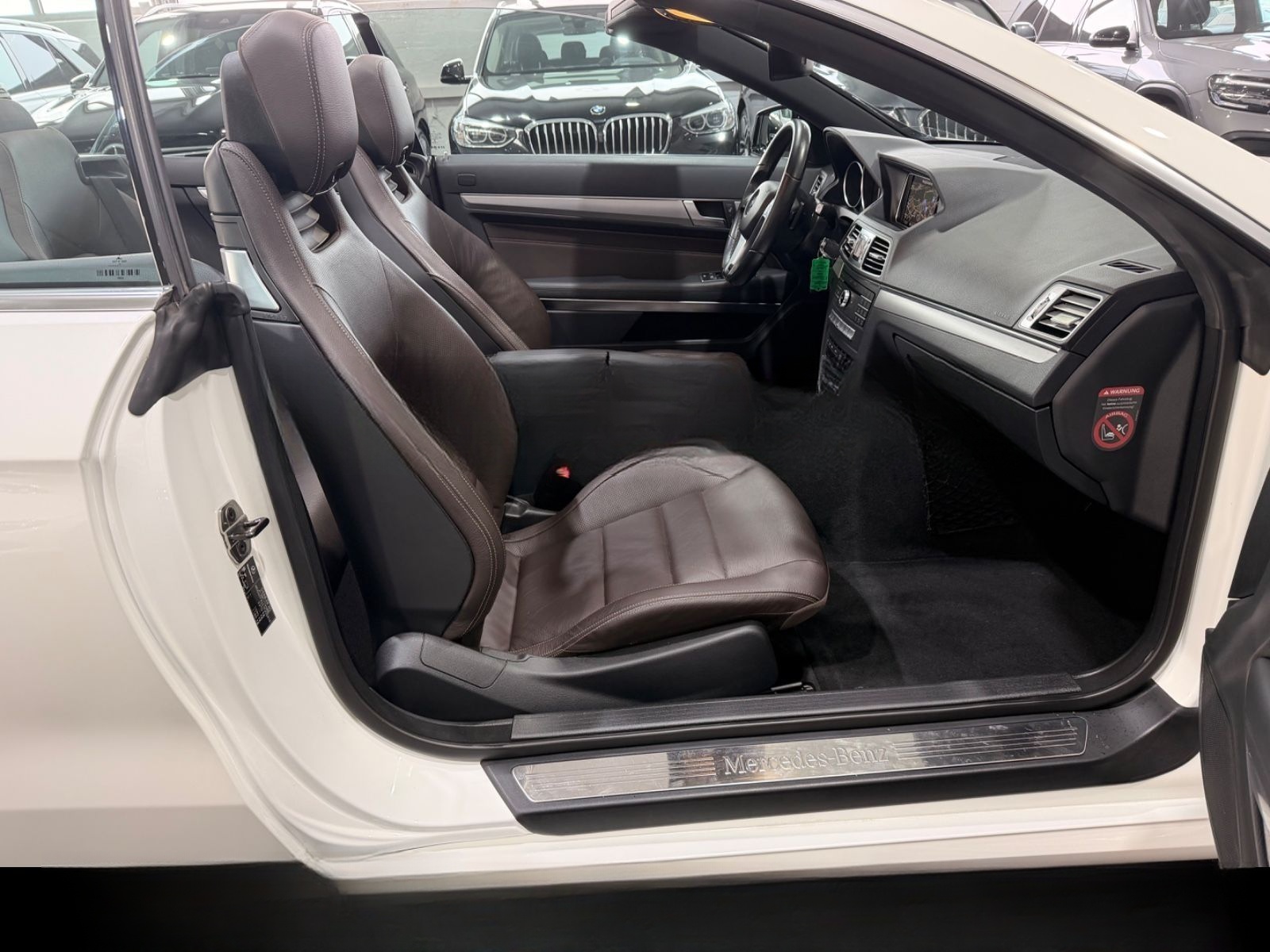Mercedes-Benz E 320 Cabrio*AMG*Night Paket*19Zoll* foto 12
