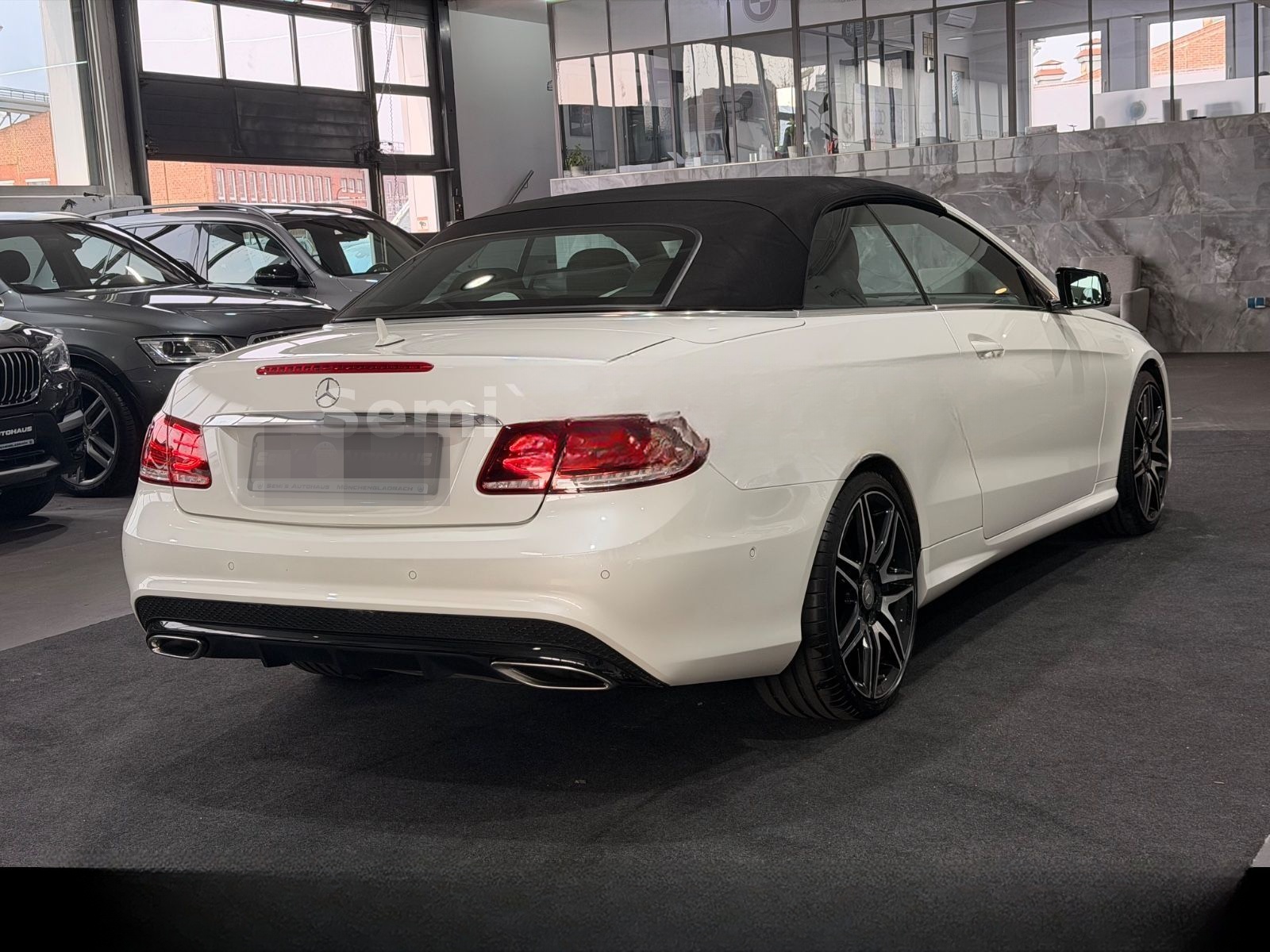 Mercedes-Benz E 320 Cabrio*AMG*Night Paket*19Zoll* foto 18