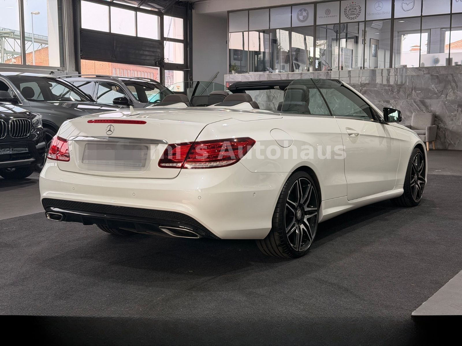 Mercedes-Benz E 320 Cabrio*AMG*Night Paket*19Zoll* foto 7