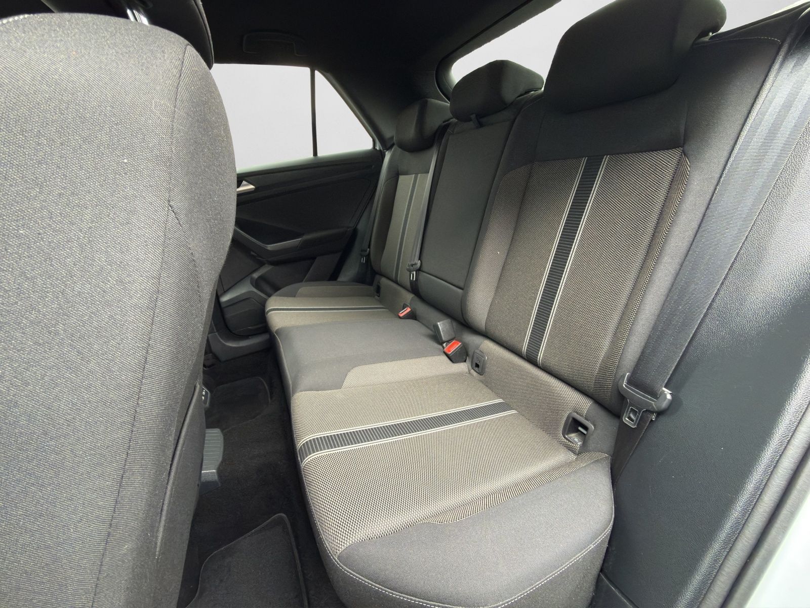 Volkswagen T-Roc 2.0 TDI Style DSG LED ACC EPH foto 13