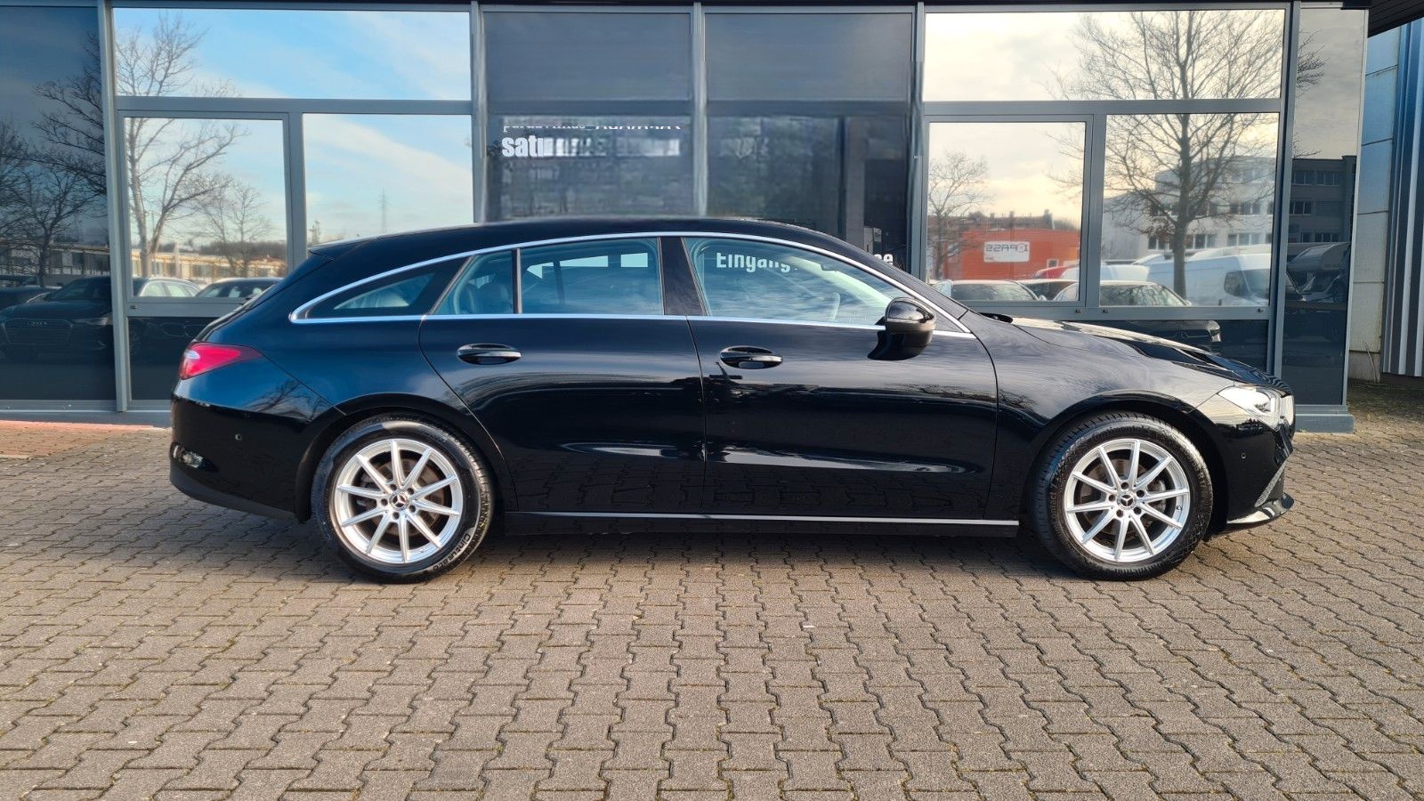 Mercedes-Benz CLA 180 SB 7G AUT - NAVI - 8 x ALU - foto 9