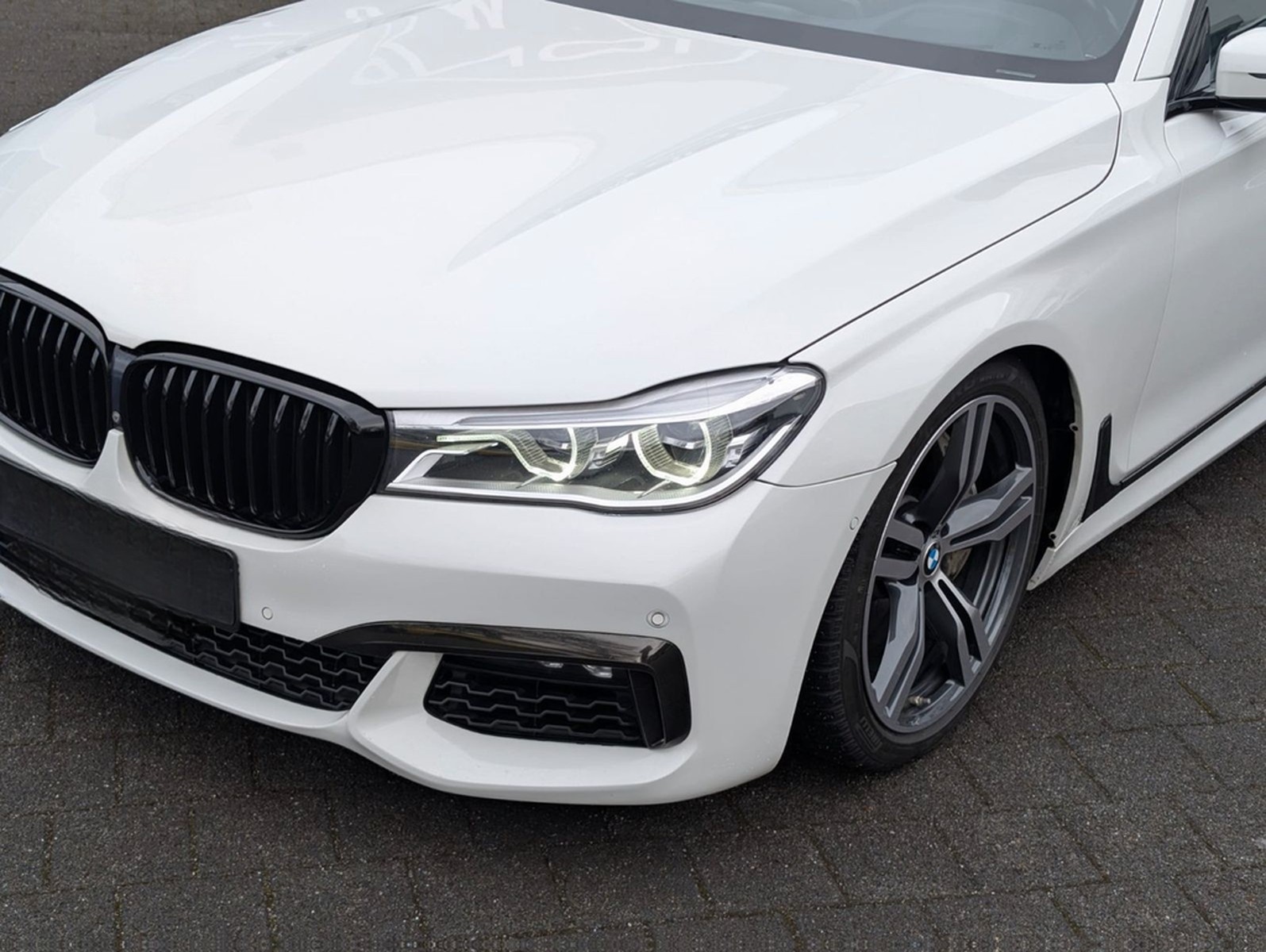 BMW 750Li *M-Sport*Sky*B&W*HUD*M-Sportabgasanlage foto 2