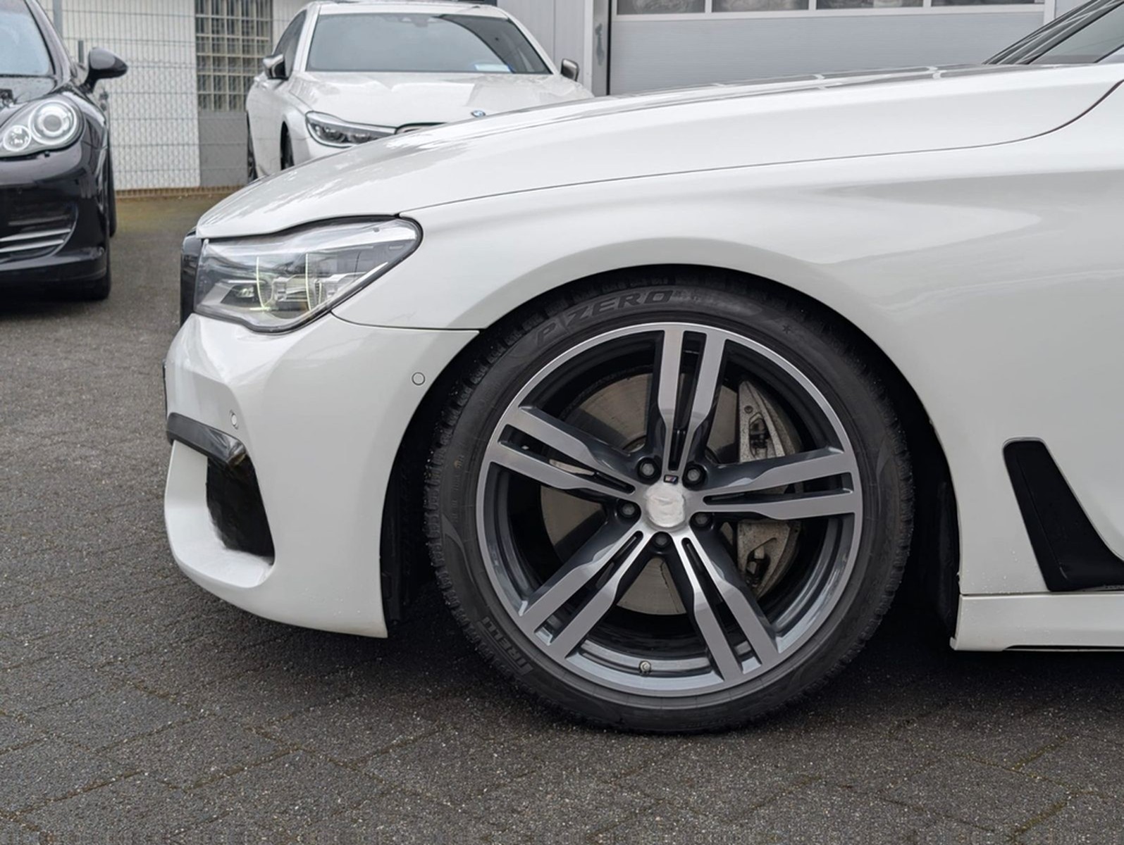 BMW 750Li *M-Sport*Sky*B&W*HUD*M-Sportabgasanlage foto 21