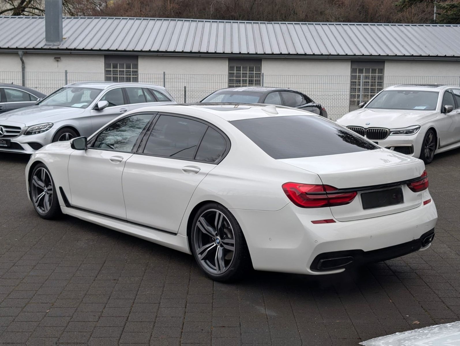 BMW 750Li *M-Sport*Sky*B&W*HUD*M-Sportabgasanlage foto 5