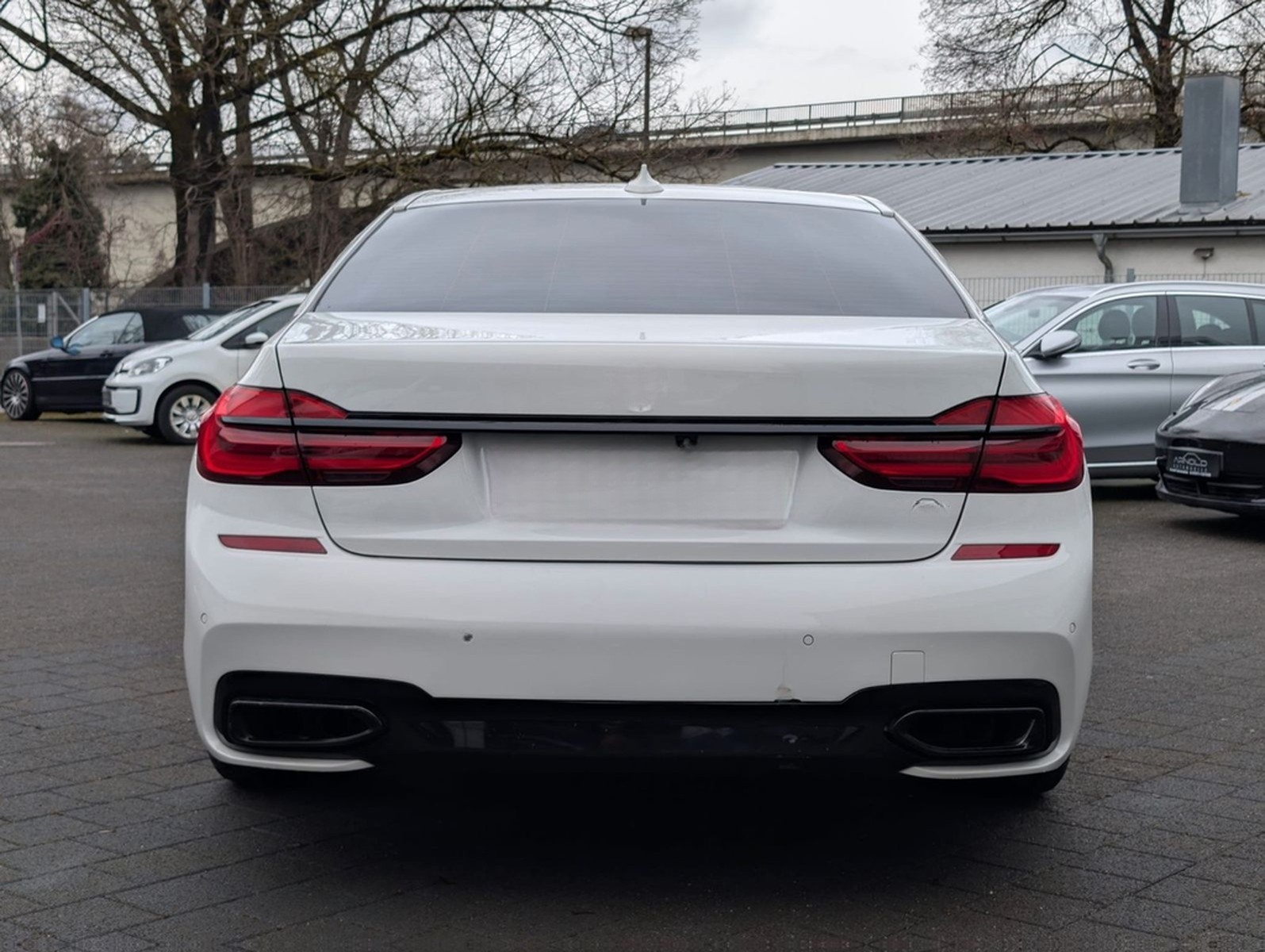 BMW 750Li *M-Sport*Sky*B&W*HUD*M-Sportabgasanlage foto 6