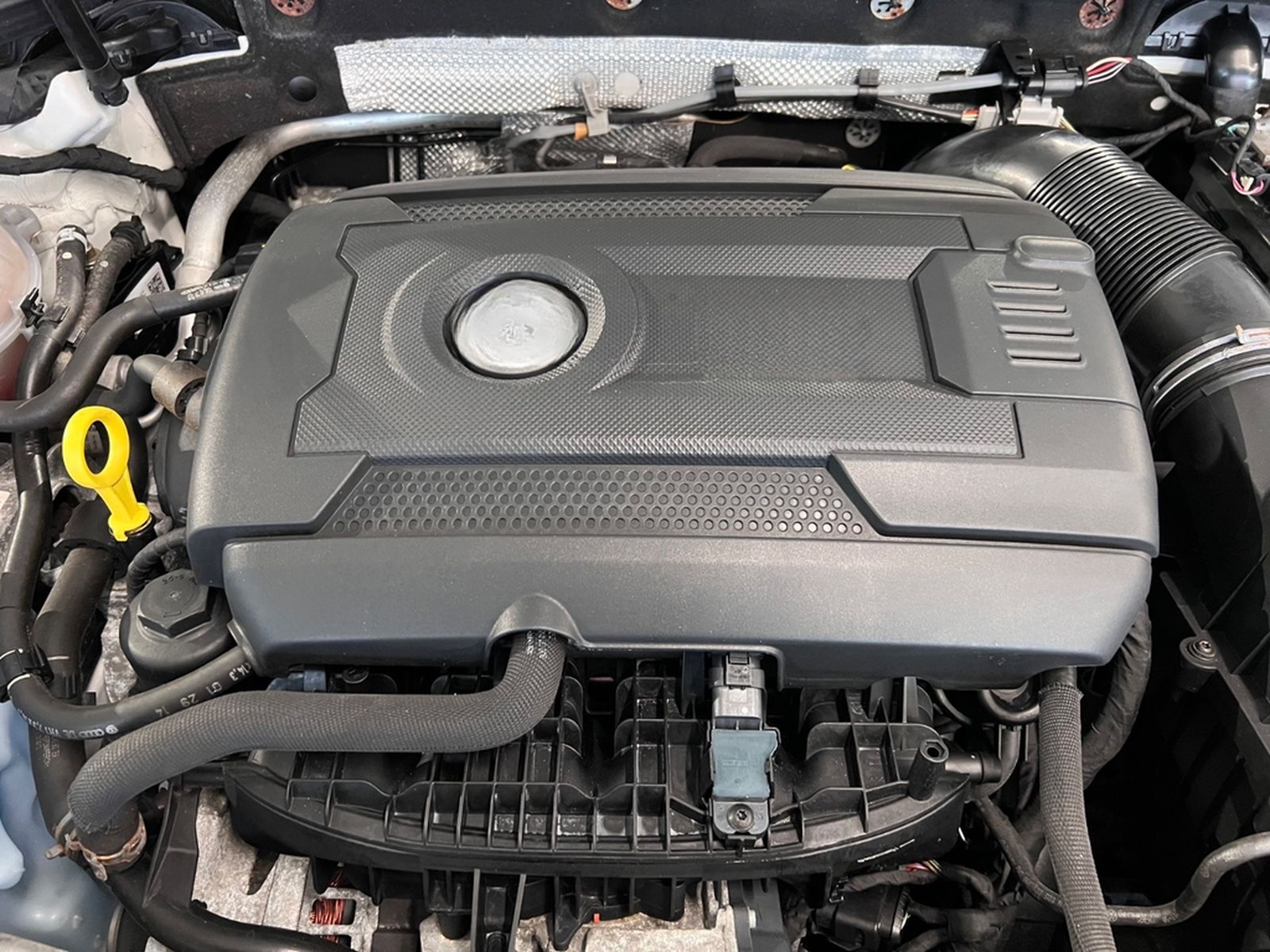 Volkswagen Golf 2.0 TSI 4MOTION BMT R 19ZOLL NAVI KEYLESS foto 35