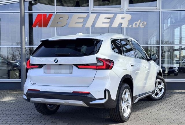 BMW X1 23 d xDrive xLine AHK ACC Leder adap.LED foto 2