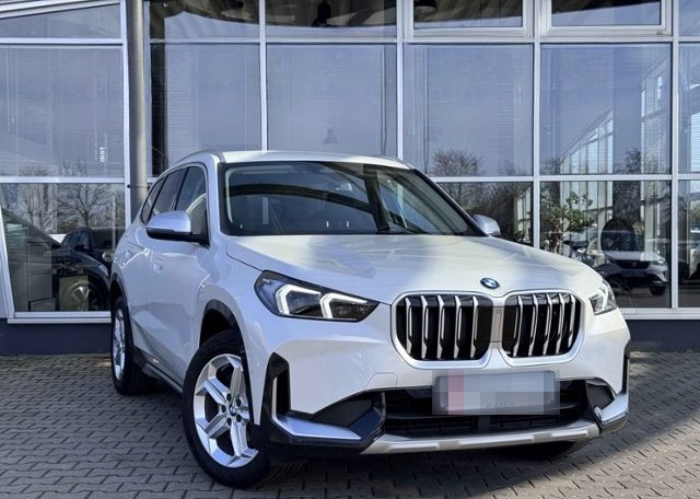 BMW X1 23 d xDrive xLine AHK ACC Leder adap.LED foto 4