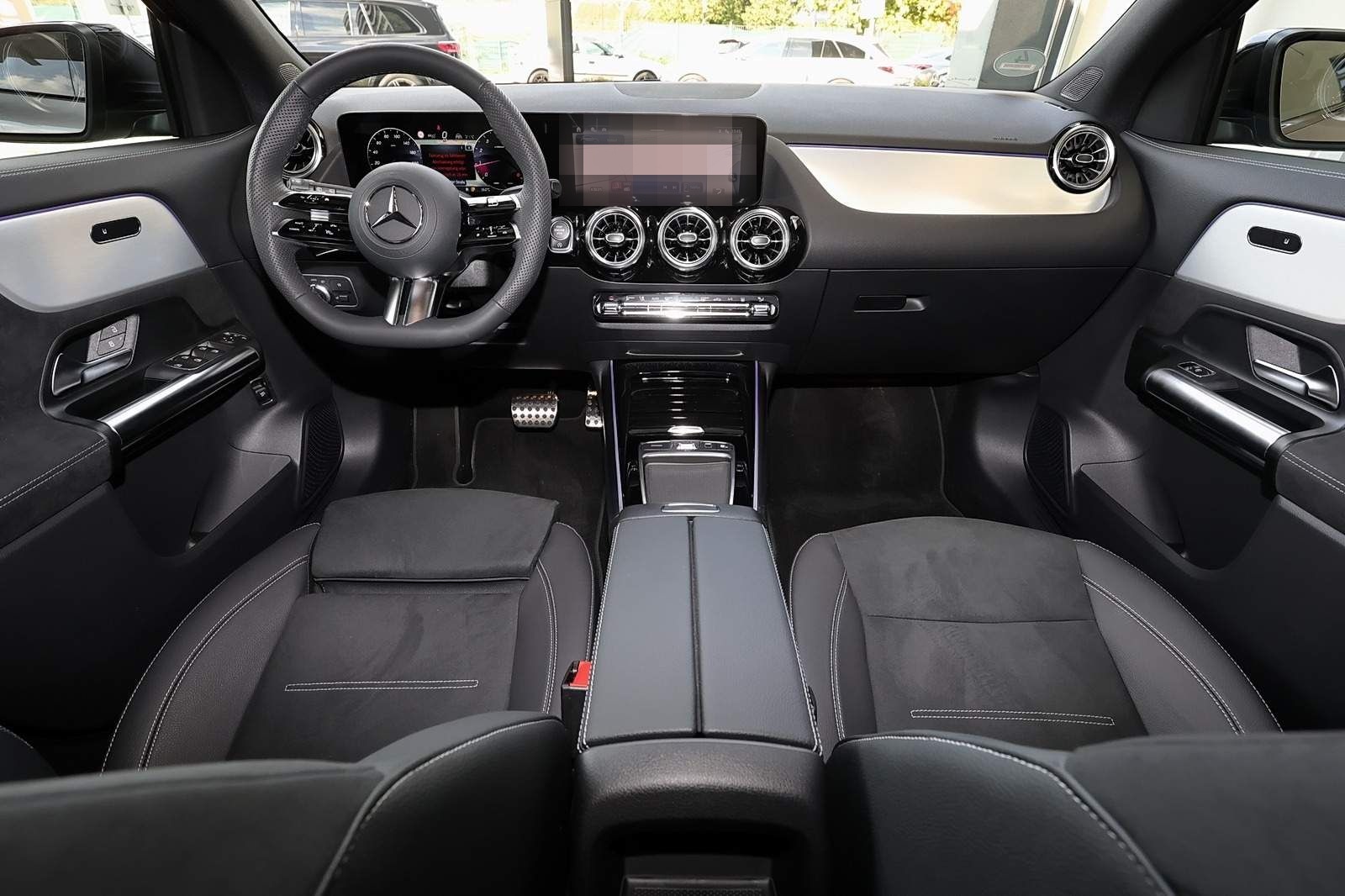 Mercedes-Benz GLA 200 AMG MBUX+RüKam+M-LED+Pano+AHK+Distronic foto 5