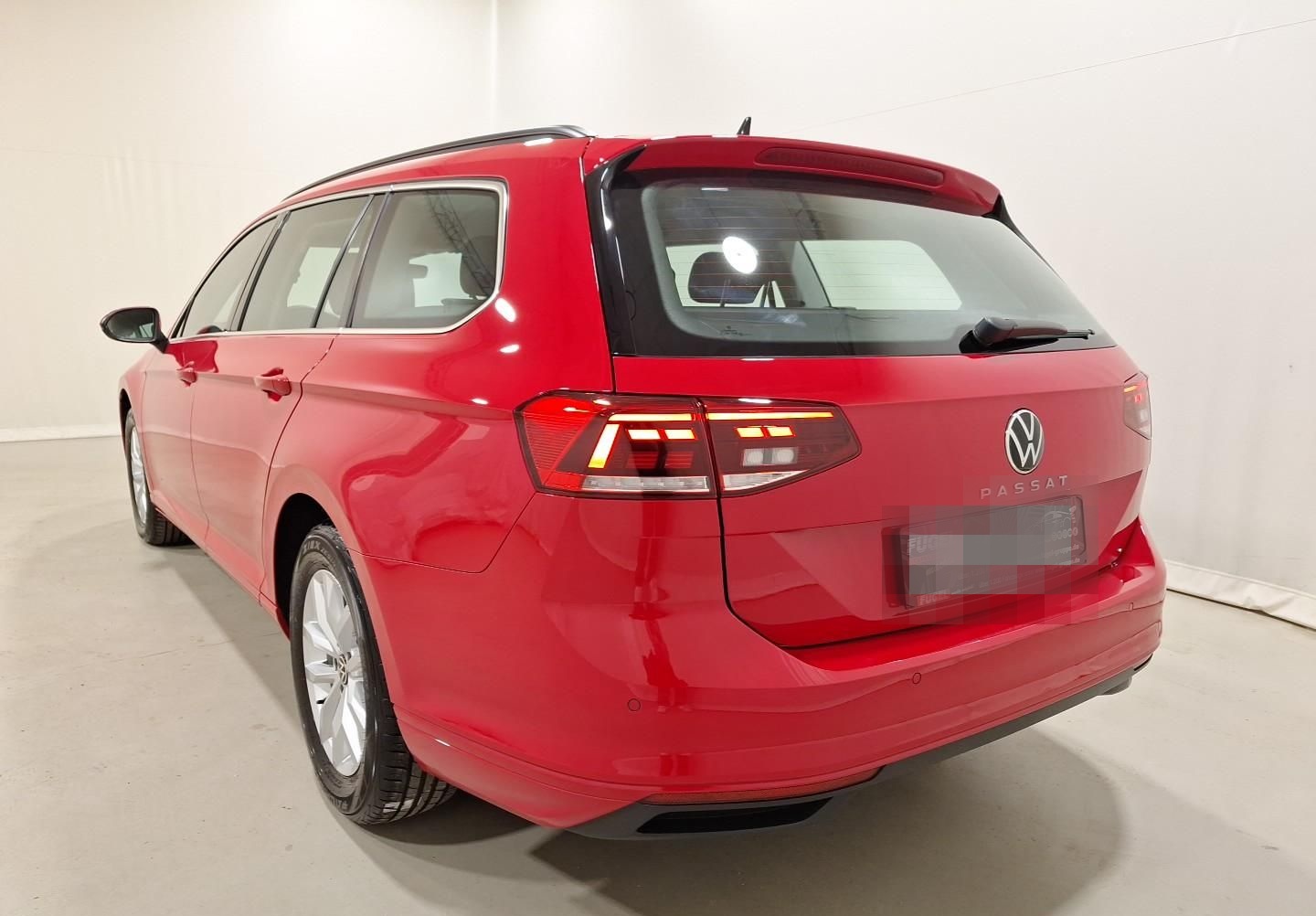 Volkswagen Passat Variant 2.0 TDI DSG Business LED|ACC|Navi foto 4