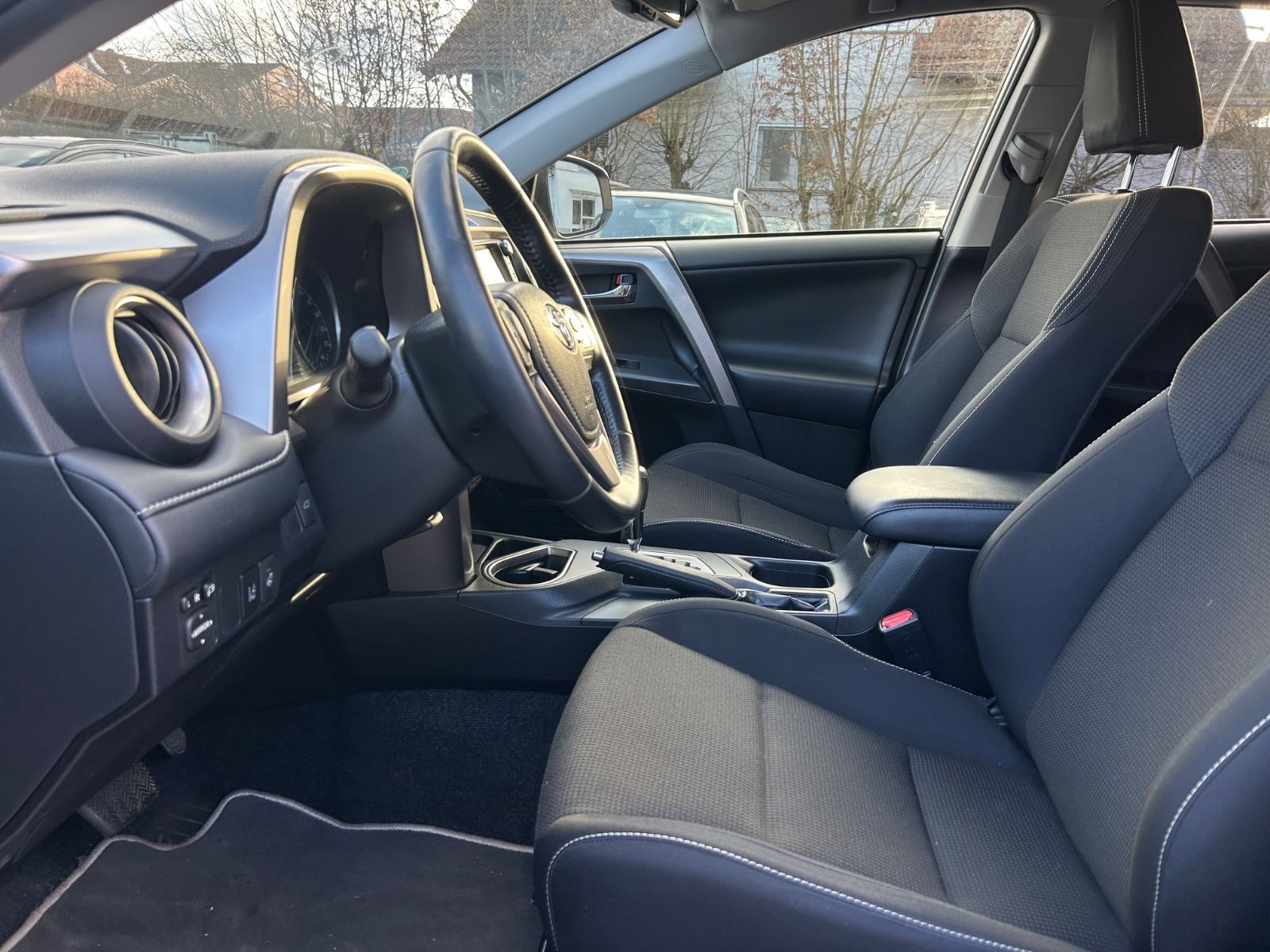 Toyota RAV 4 Team D 2.5  *LED*Keyless*Kamera*ACC*SHZ* foto 9