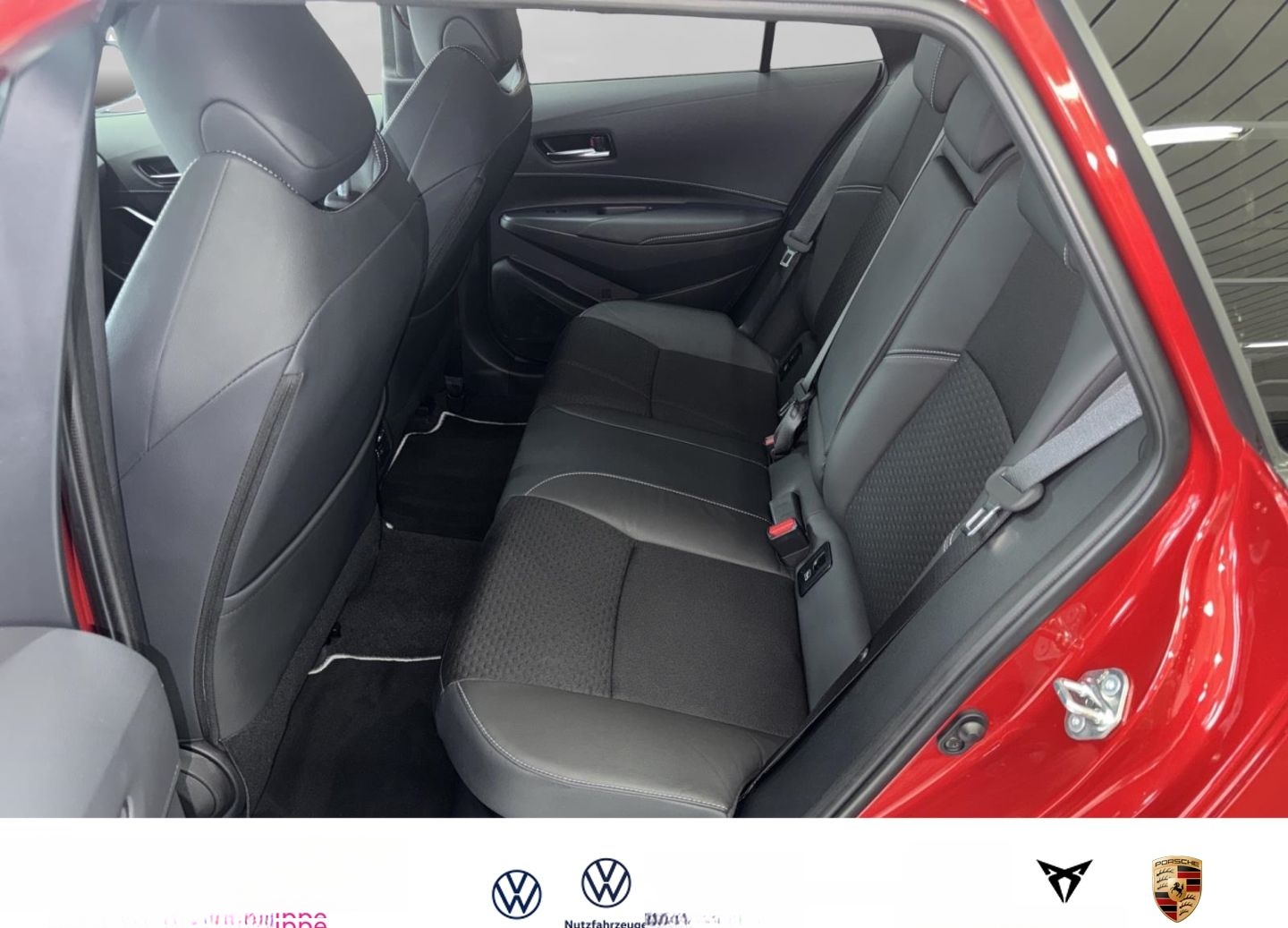 Toyota Corolla Touring Sports Hybrid Lounge MATRIX+PANO foto 9
