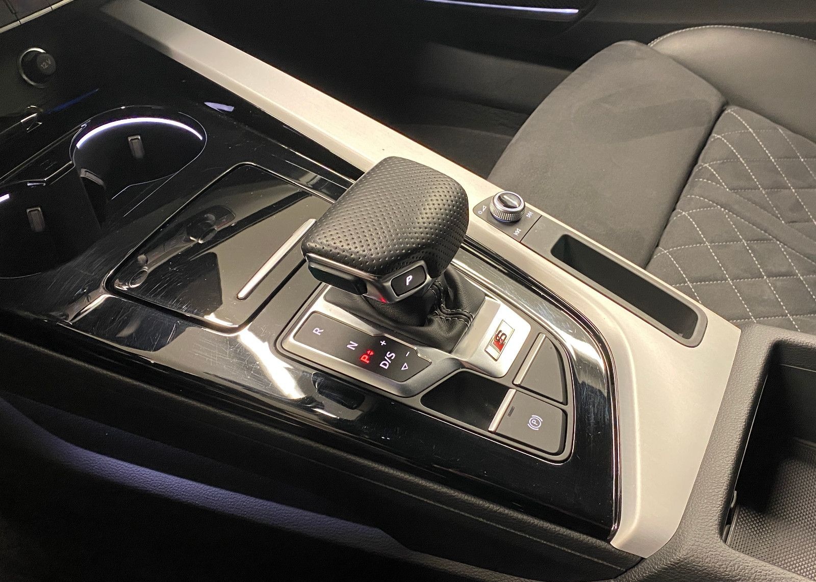Audi S4 Avant 3.0 TDI quattro Matrix+B&O+Navi+Sportsi foto 11