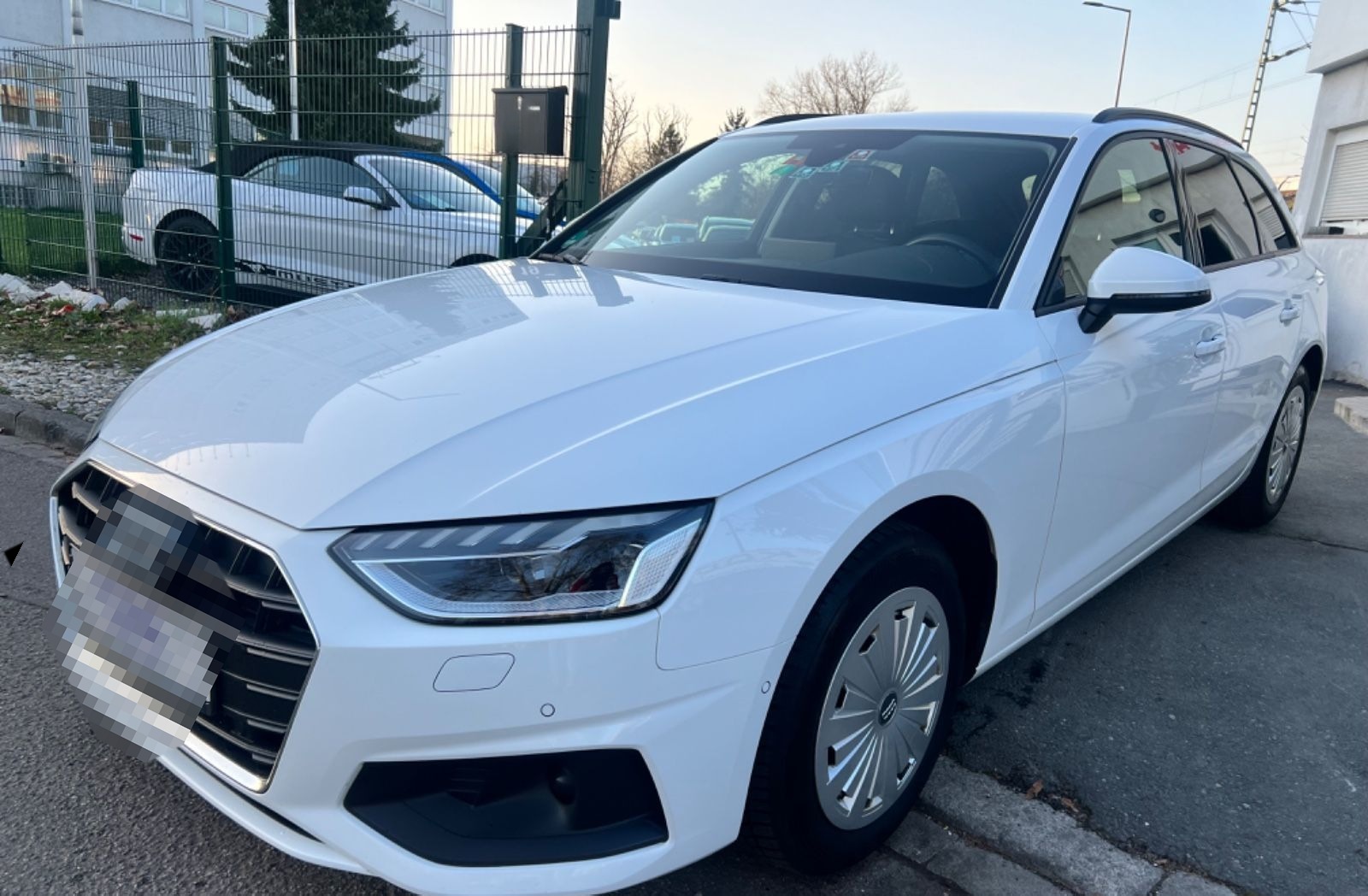 Audi A4 Avant 35 TDI S-Tronic / 1.Hand foto 3