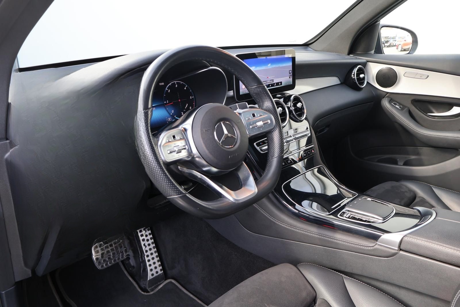 Mercedes-Benz GLC 300d 4M AMG Line PANO VC RFK AHK foto 8