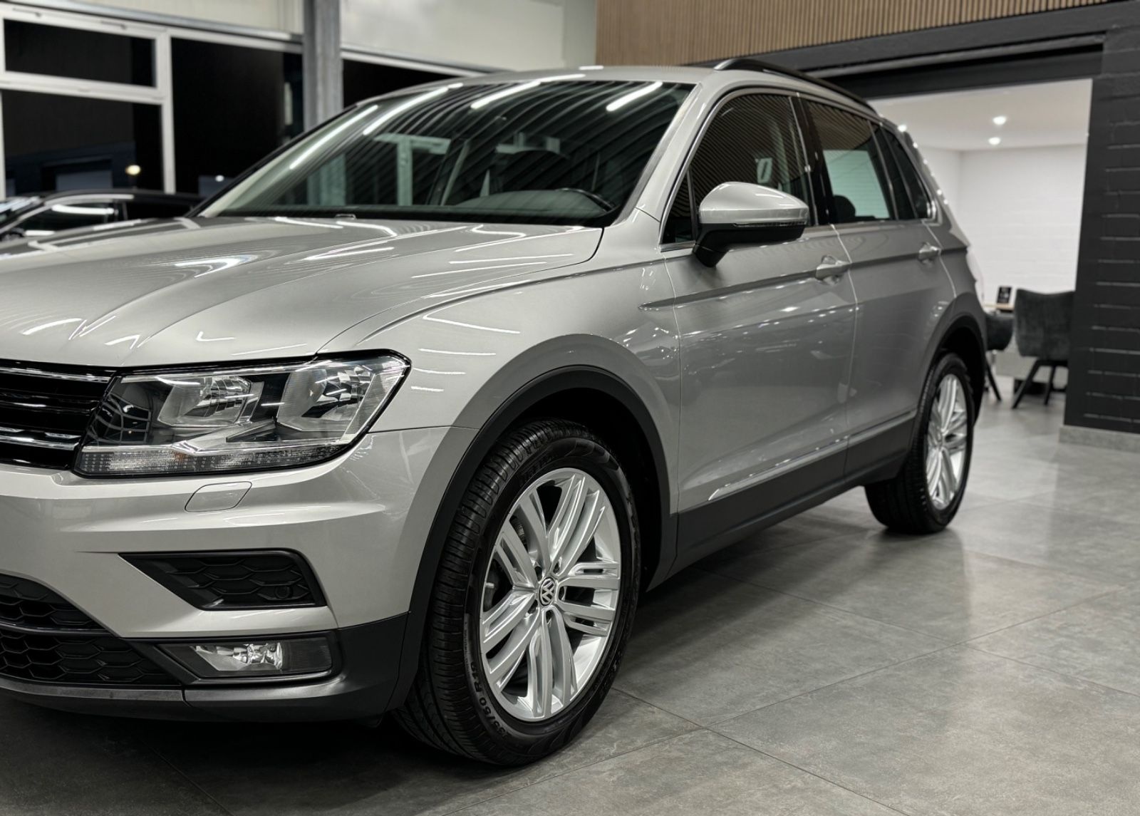 Volkswagen Tiguan Comfortline 4Motion DSG Navi AHK 19Zoll foto 22