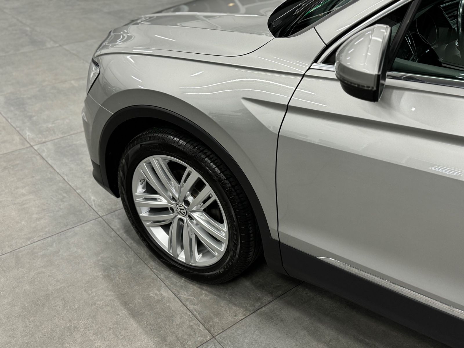 Volkswagen Tiguan Comfortline 4Motion DSG Navi AHK 19Zoll foto 25