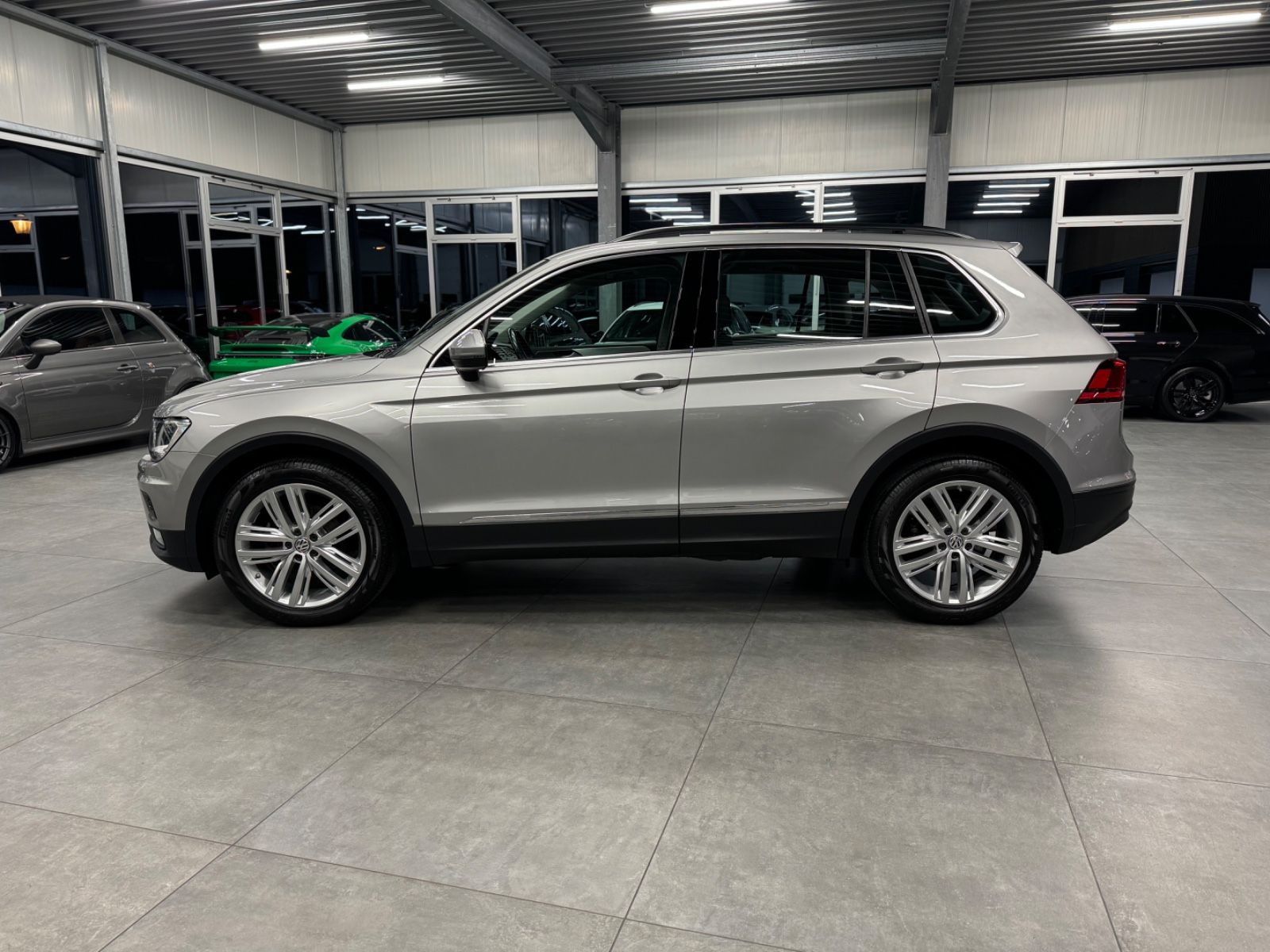 Volkswagen Tiguan Comfortline 4Motion DSG Navi AHK 19Zoll foto 9