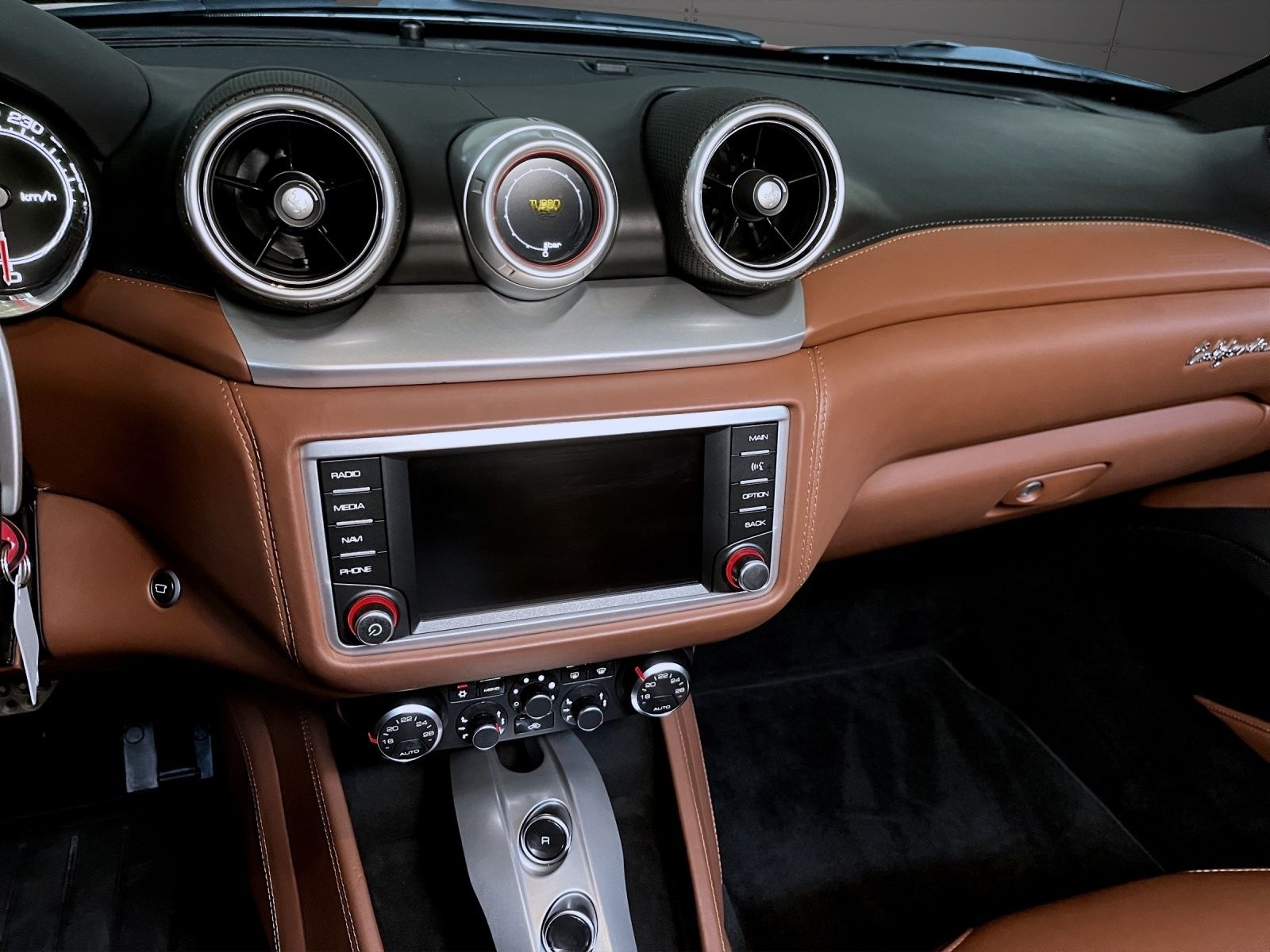 Ferrari California T foto 15