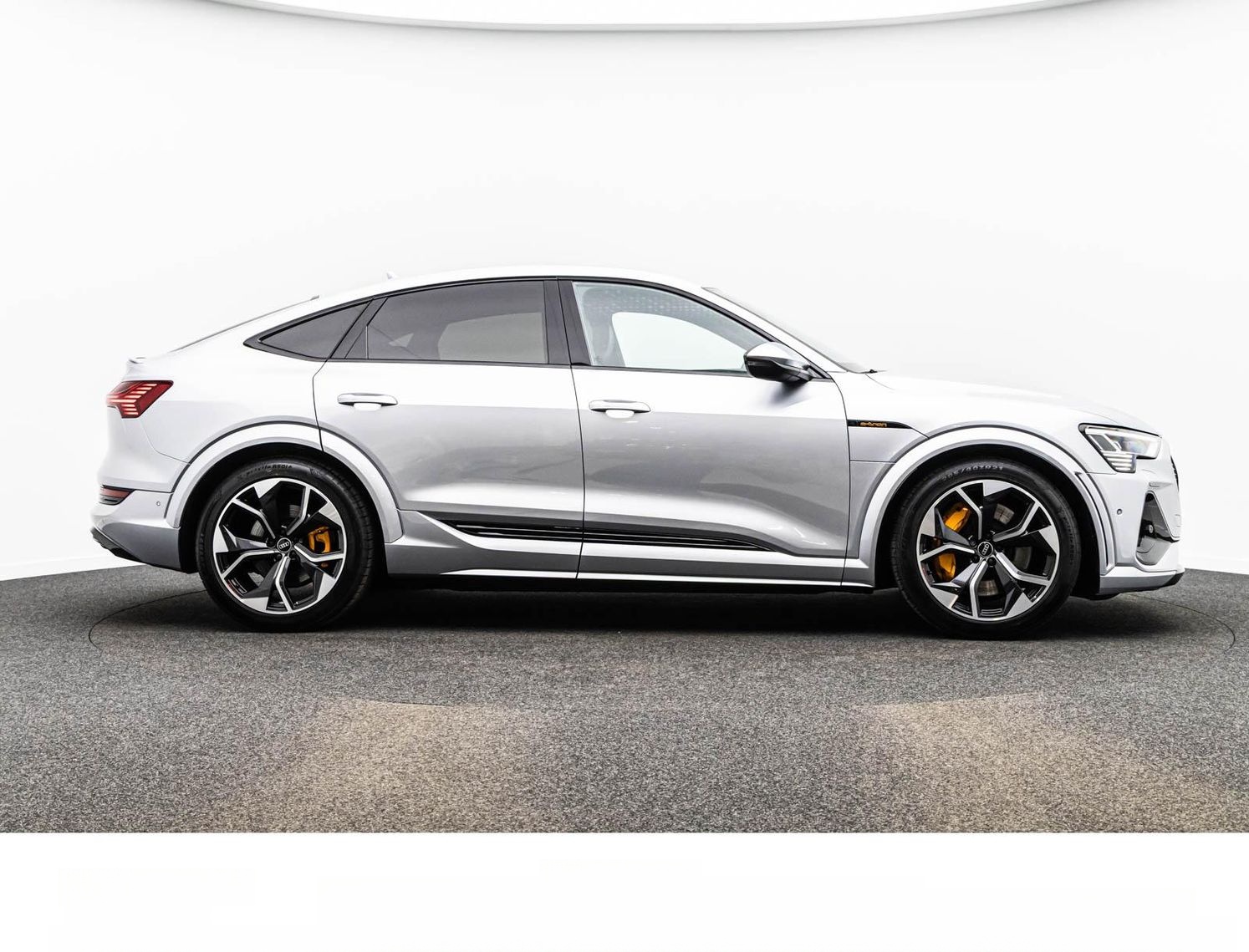 Audi E-TRON SPORTBACK S BLACK 21Z./MTRX/ACC/PANO/KAM. foto 8