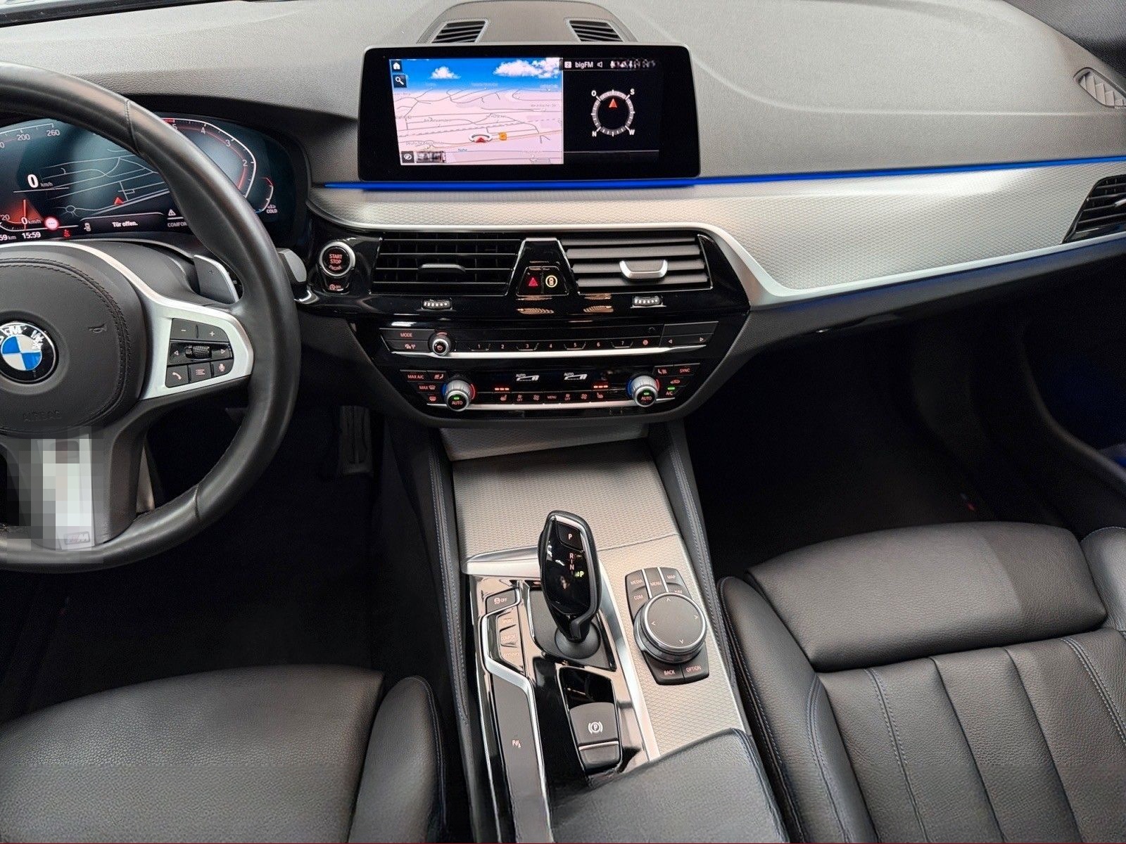 BMW 530d Touring xDrive M Sport AHK + STANDHEIZUNG foto 12