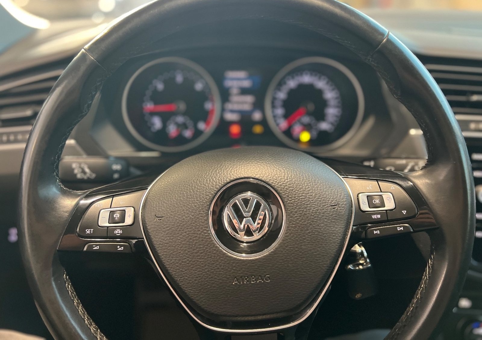 Volkswagen Tiguan Highline 2.0 TDI/R-LineExt/2.Hand/Carplay foto 13