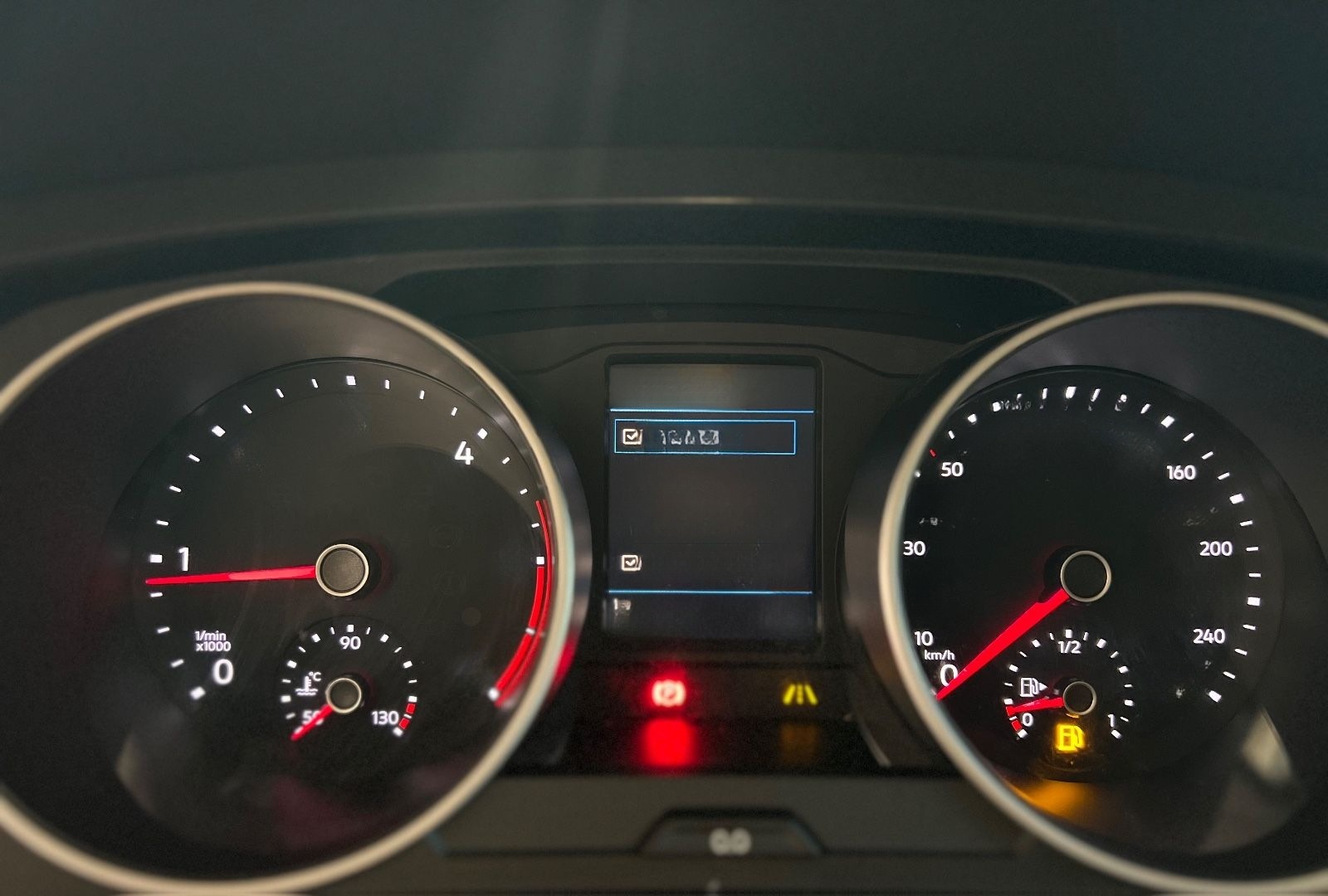 Volkswagen Tiguan Highline 2.0 TDI/R-LineExt/2.Hand/Carplay foto 15