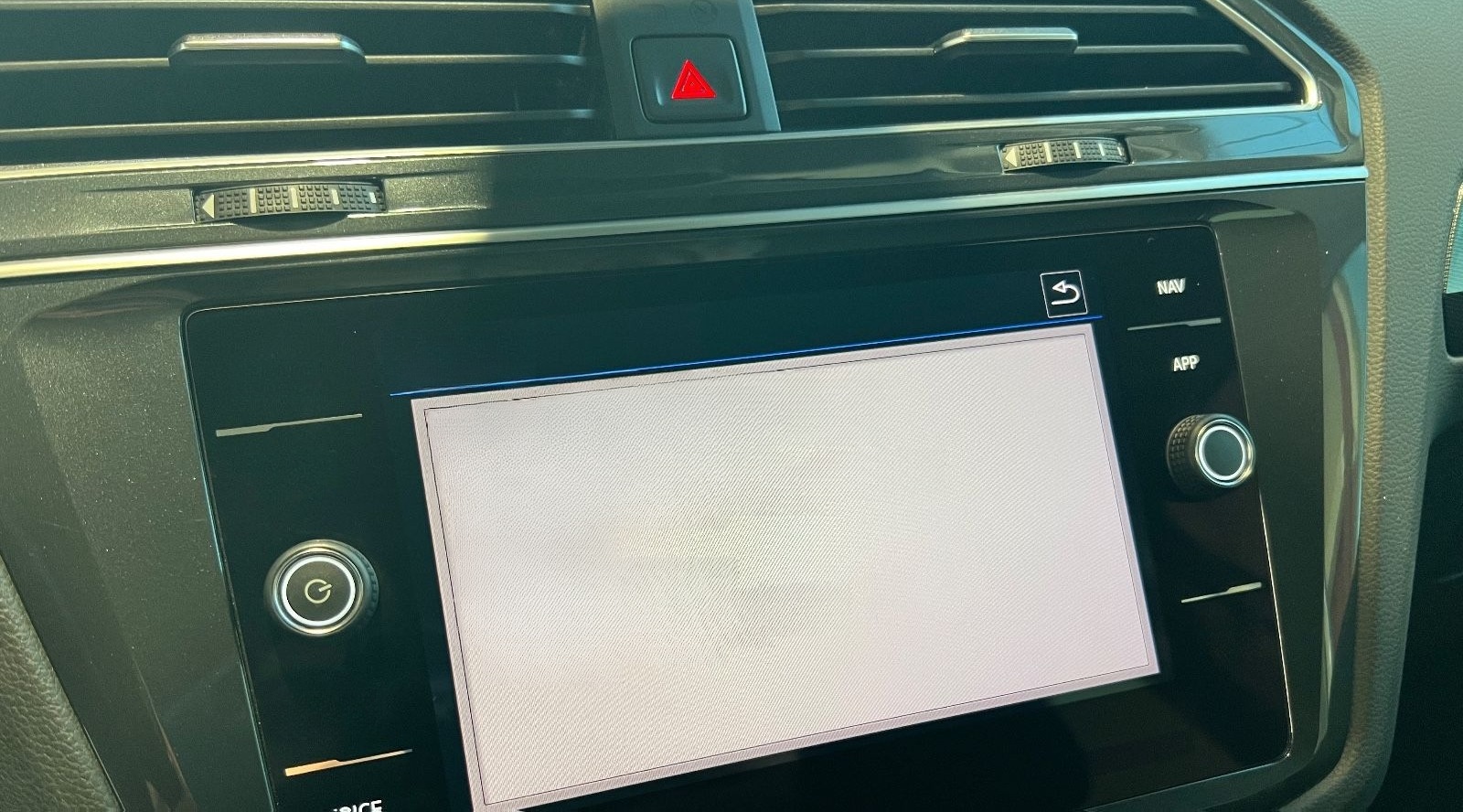 Volkswagen Tiguan Highline 2.0 TDI/R-LineExt/2.Hand/Carplay foto 18