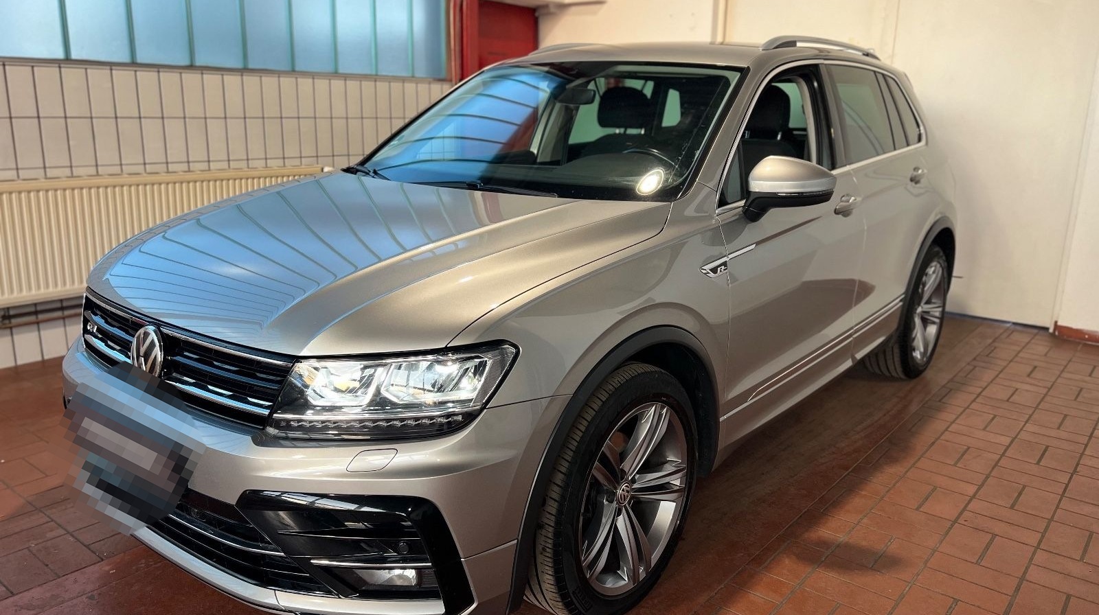 Volkswagen Tiguan Highline 2.0 TDI/R-LineExt/2.Hand/Carplay foto 3
