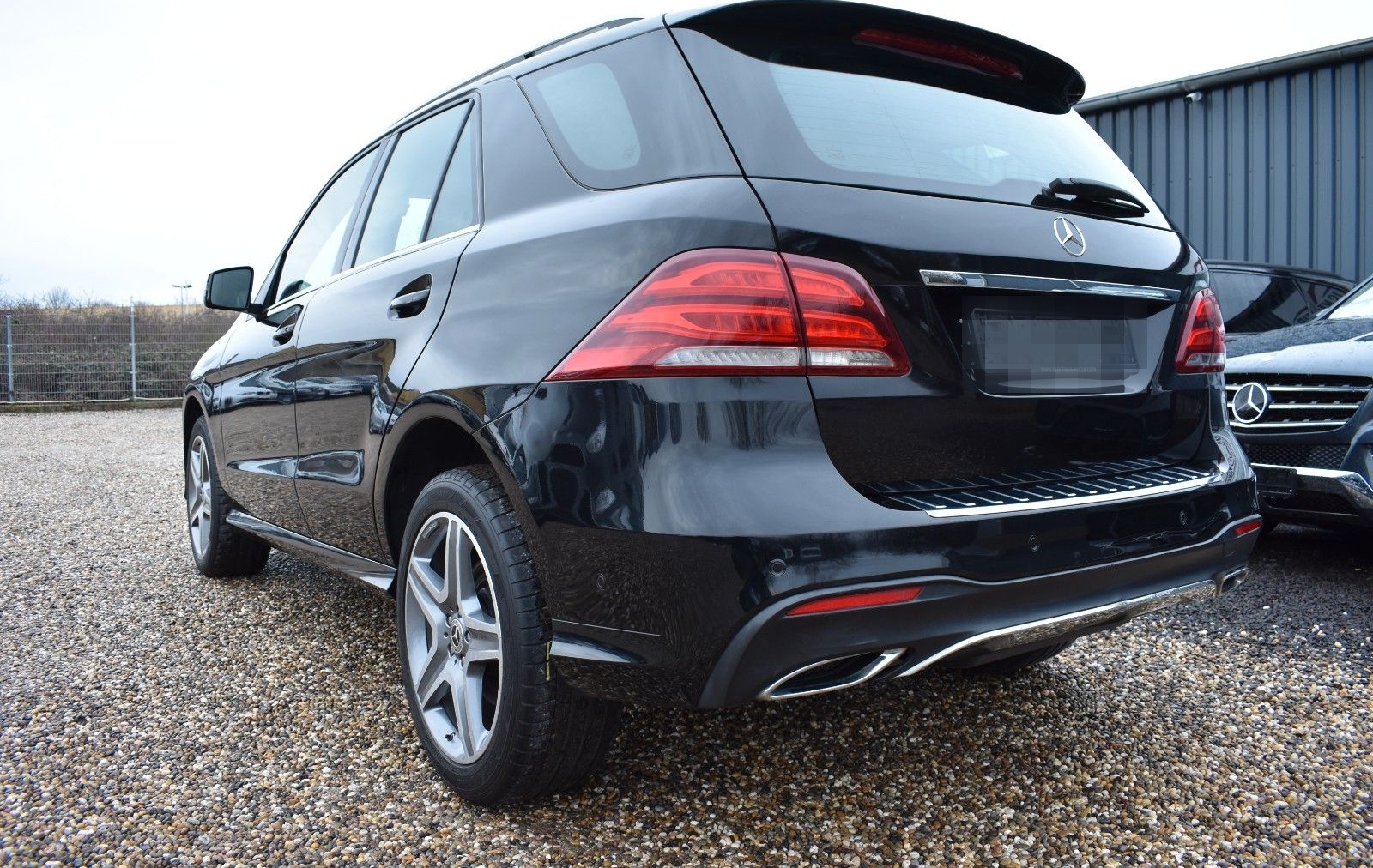 Mercedes-Benz GLE 350 d 4Matic AMG line foto 4