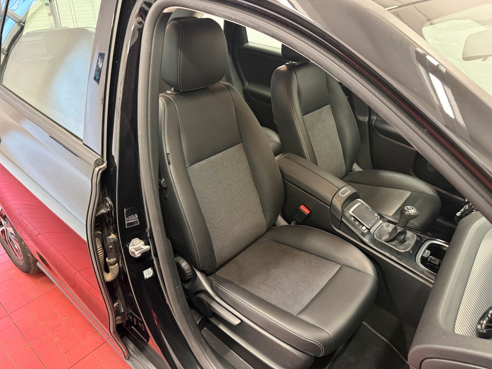 Mercedes-Benz B 180d Business Navi/Sitzh./Parkassist./AHK foto 11