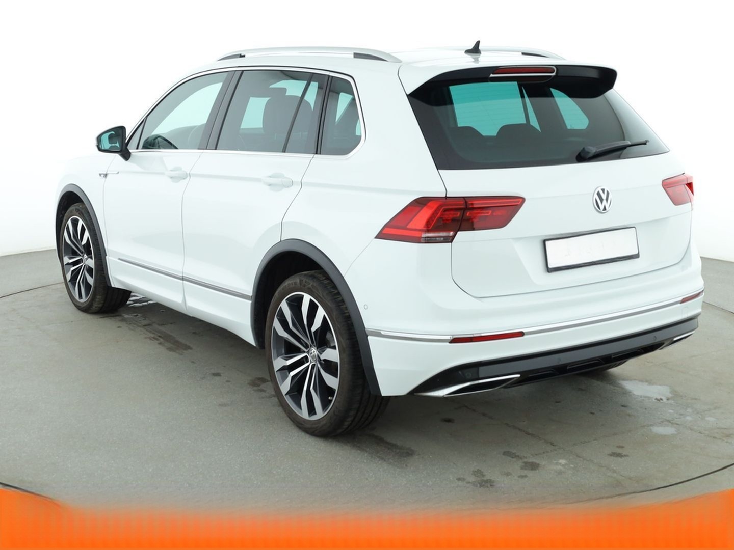 Volkswagen Tiguan 2.0 TSI Highline 4Motion BM Aut.*NAVI*HUD foto 4
