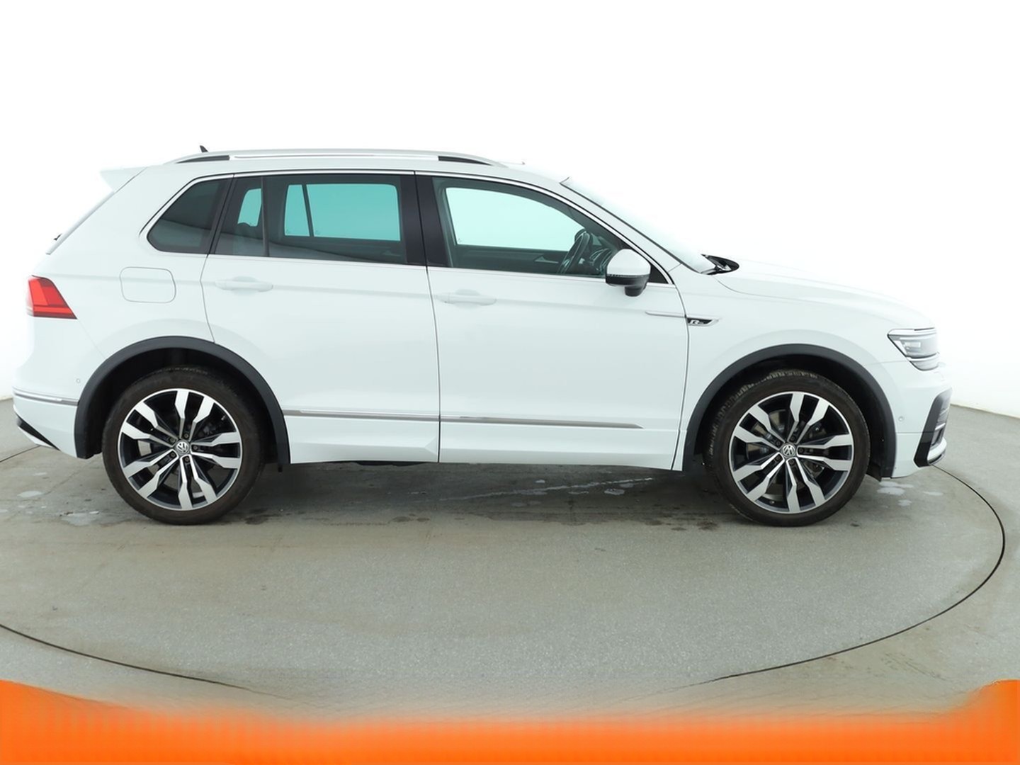 Volkswagen Tiguan 2.0 TSI Highline 4Motion BM Aut.*NAVI*HUD foto 7