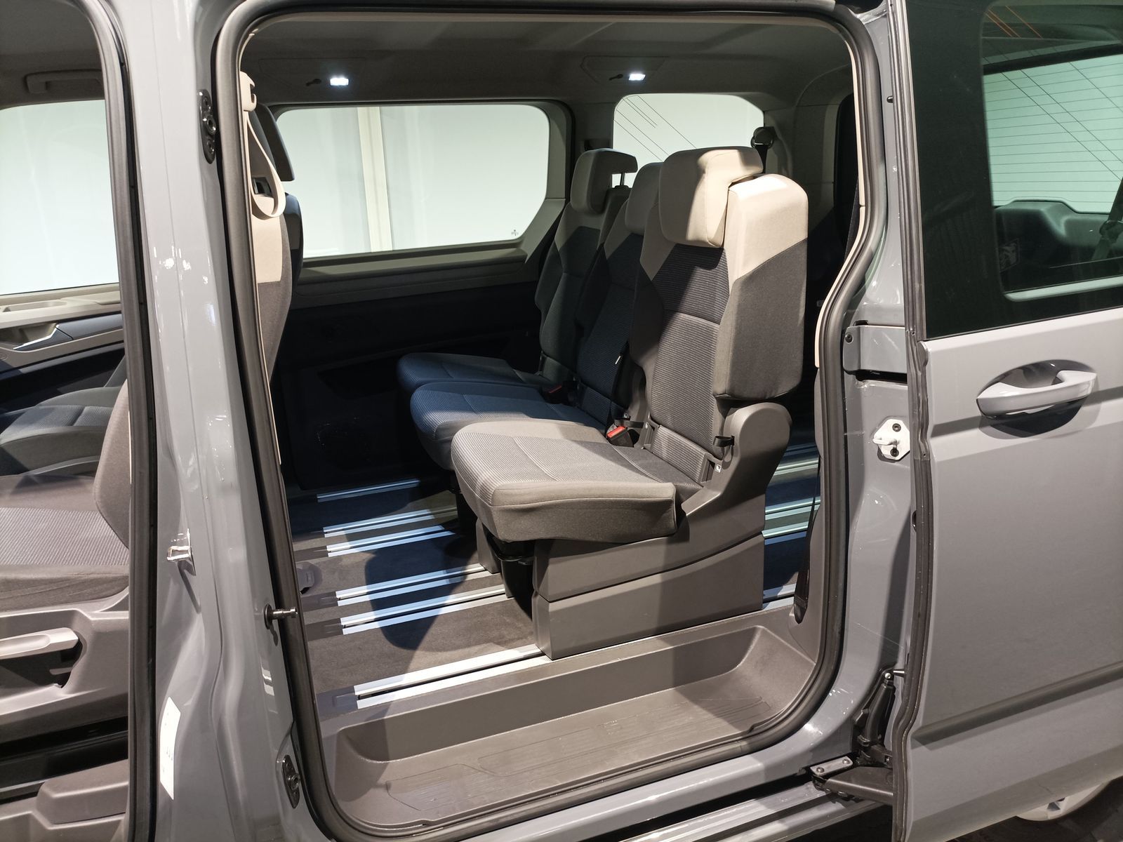 Volkswagen Multivan 2.0 TDI LED|App-Connect|Klima foto 13