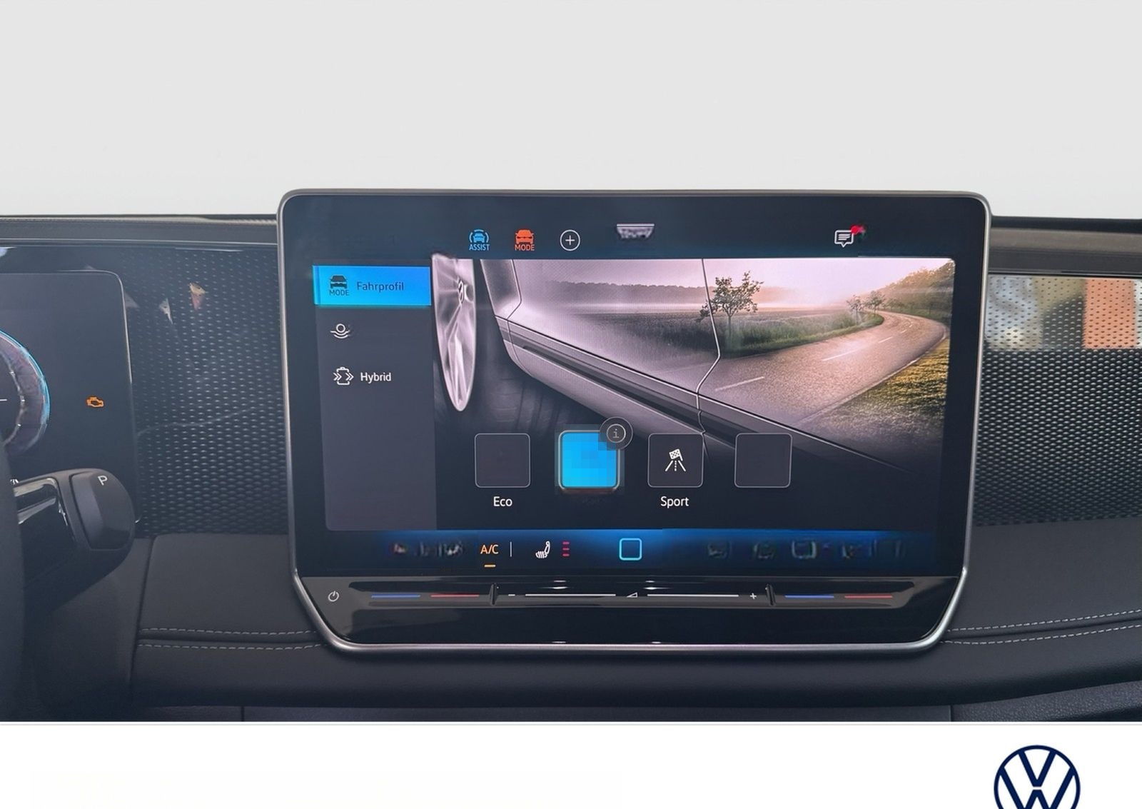 Volkswagen Tiguan 1.5 HYBRID LIFE CAM ACC LM18 CARPLAY foto 11